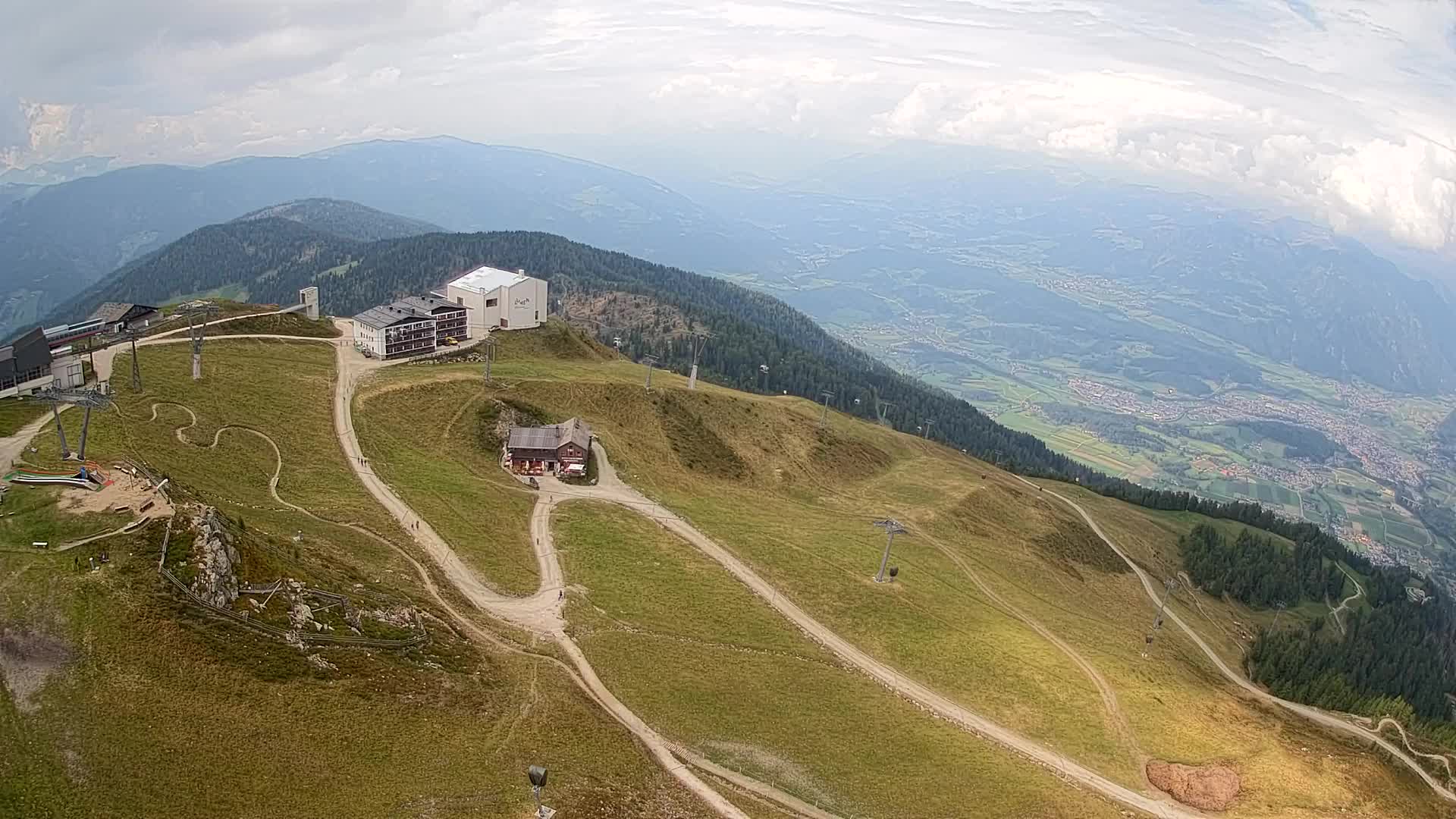 Stazione sciistica di Plan de Corones | vista su Brunico