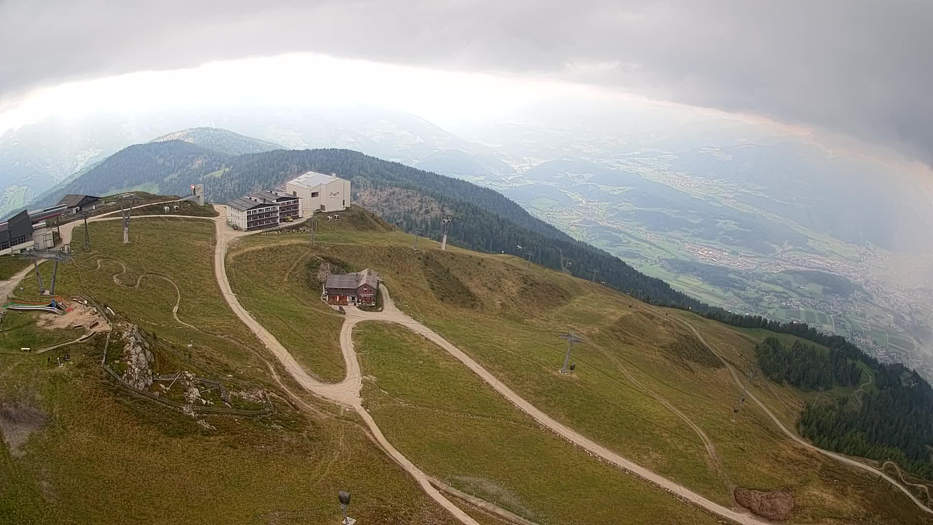 Skigebiet Kronplatz Gipfel | Blick auf Bruneck