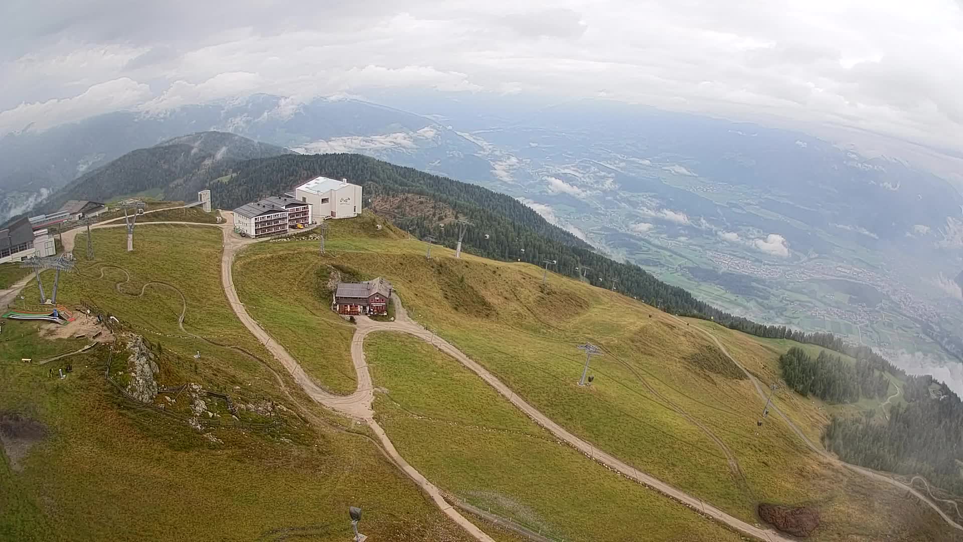 Skigebiet Kronplatz Gipfel | Blick auf Bruneck