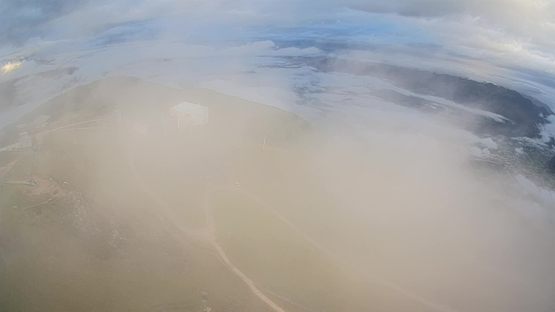 Cima estación de esquí Kronplatz | vista hacia Brunico
