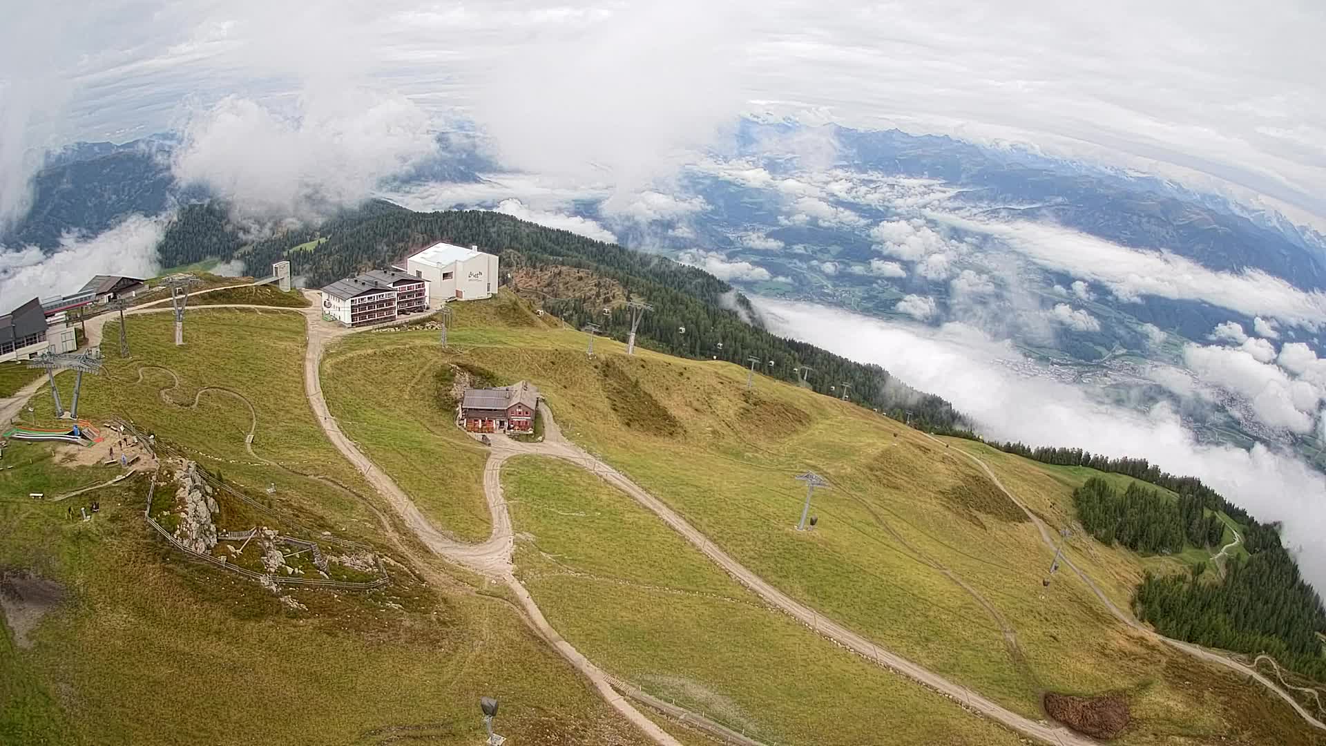Station de ski Kronplatz sommet | vue sur Brunico