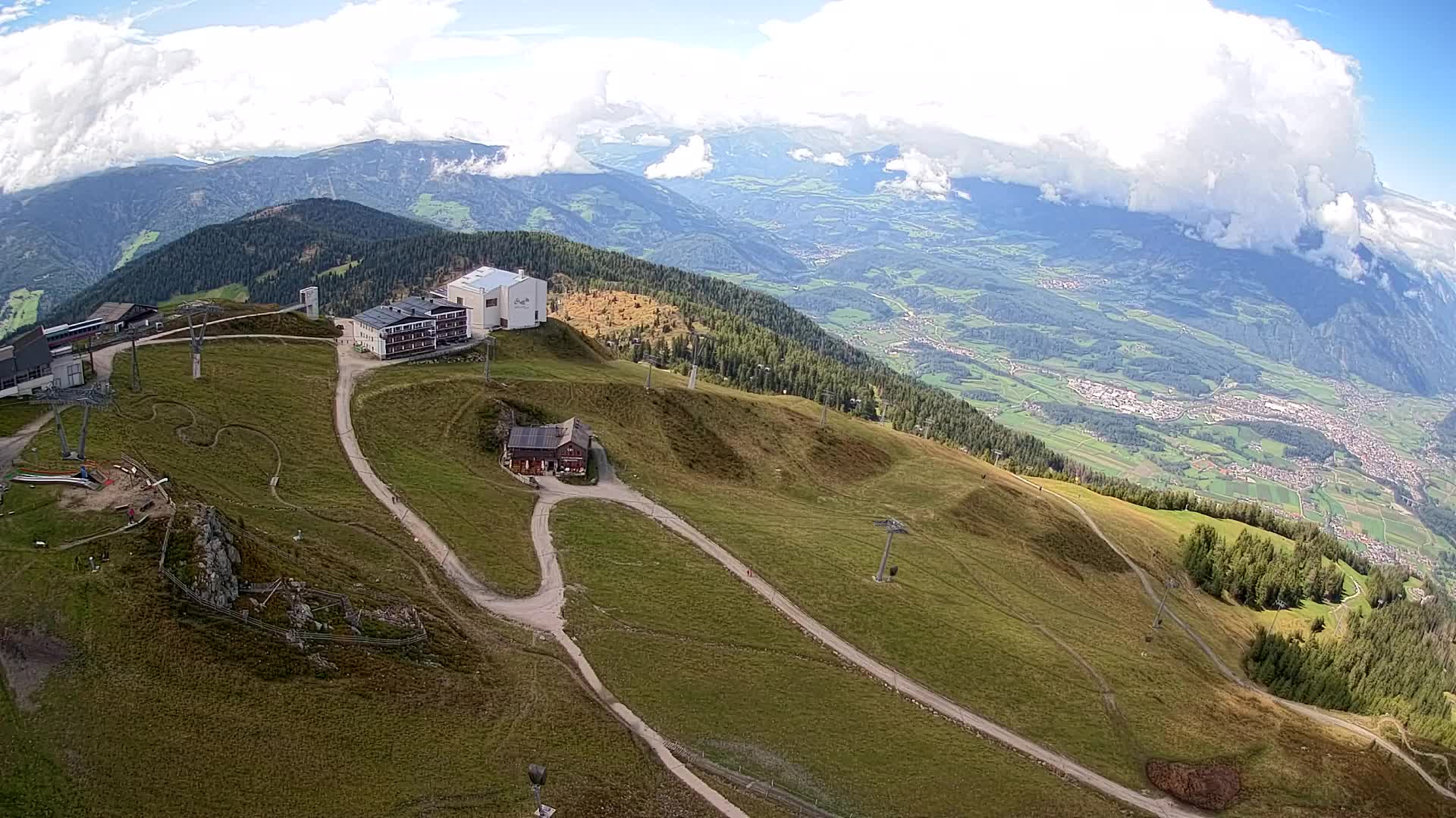 Skigebiet Kronplatz Gipfel | Blick auf Bruneck