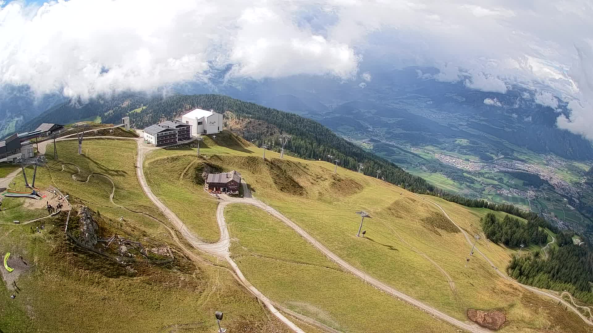 Skigebiet Kronplatz Gipfel | Blick auf Bruneck