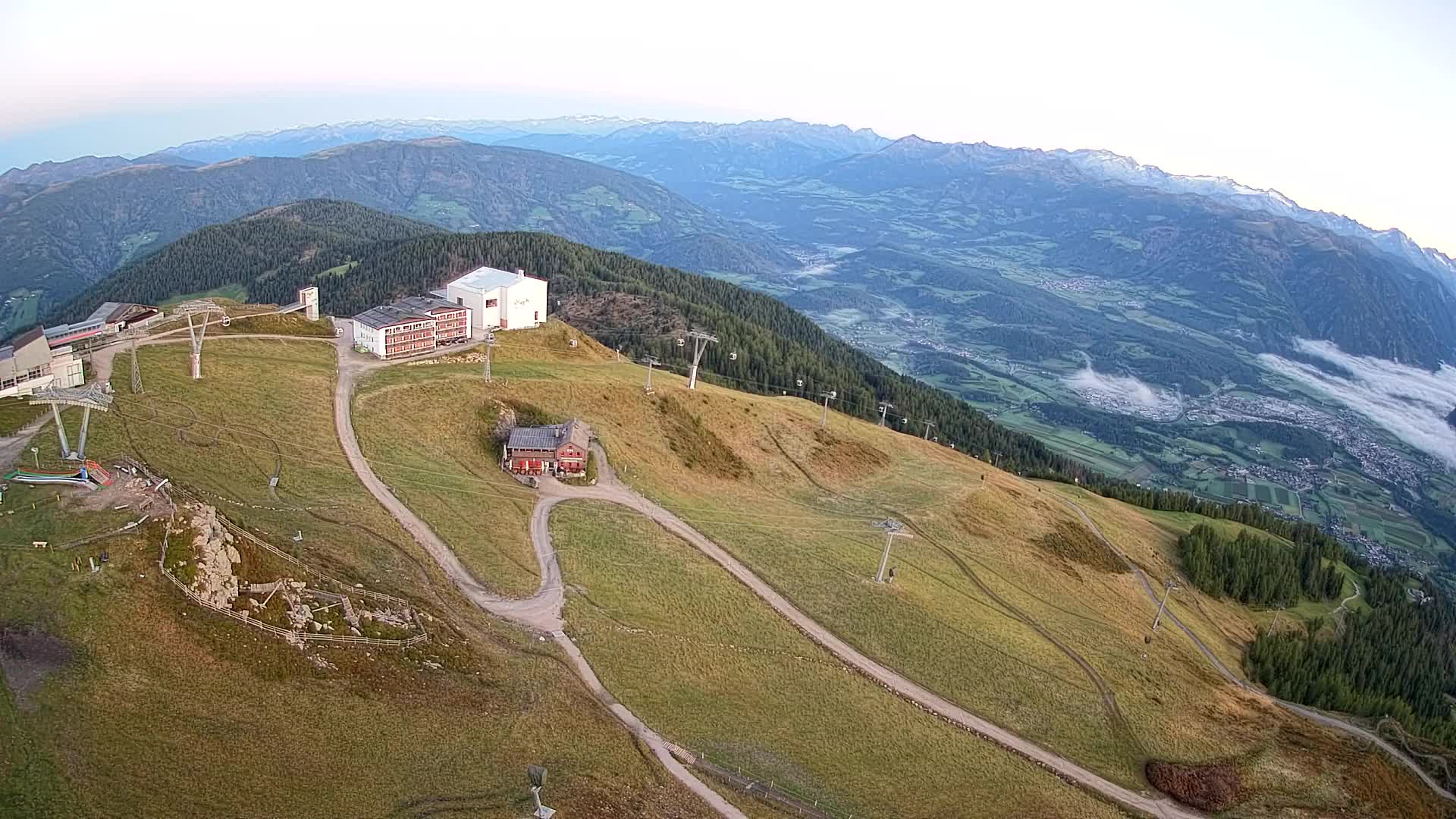 Station de ski Kronplatz sommet | vue sur Brunico