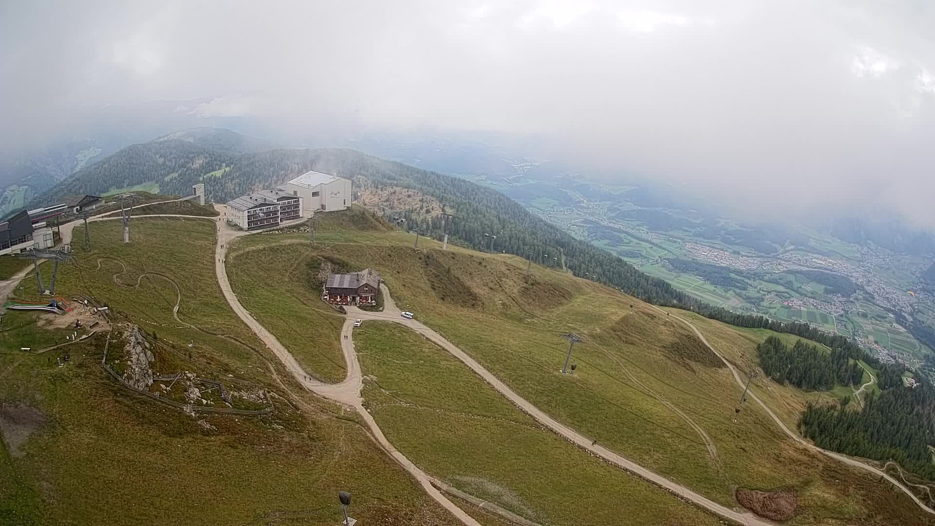 Stazione sciistica di Plan de Corones | vista su Brunico