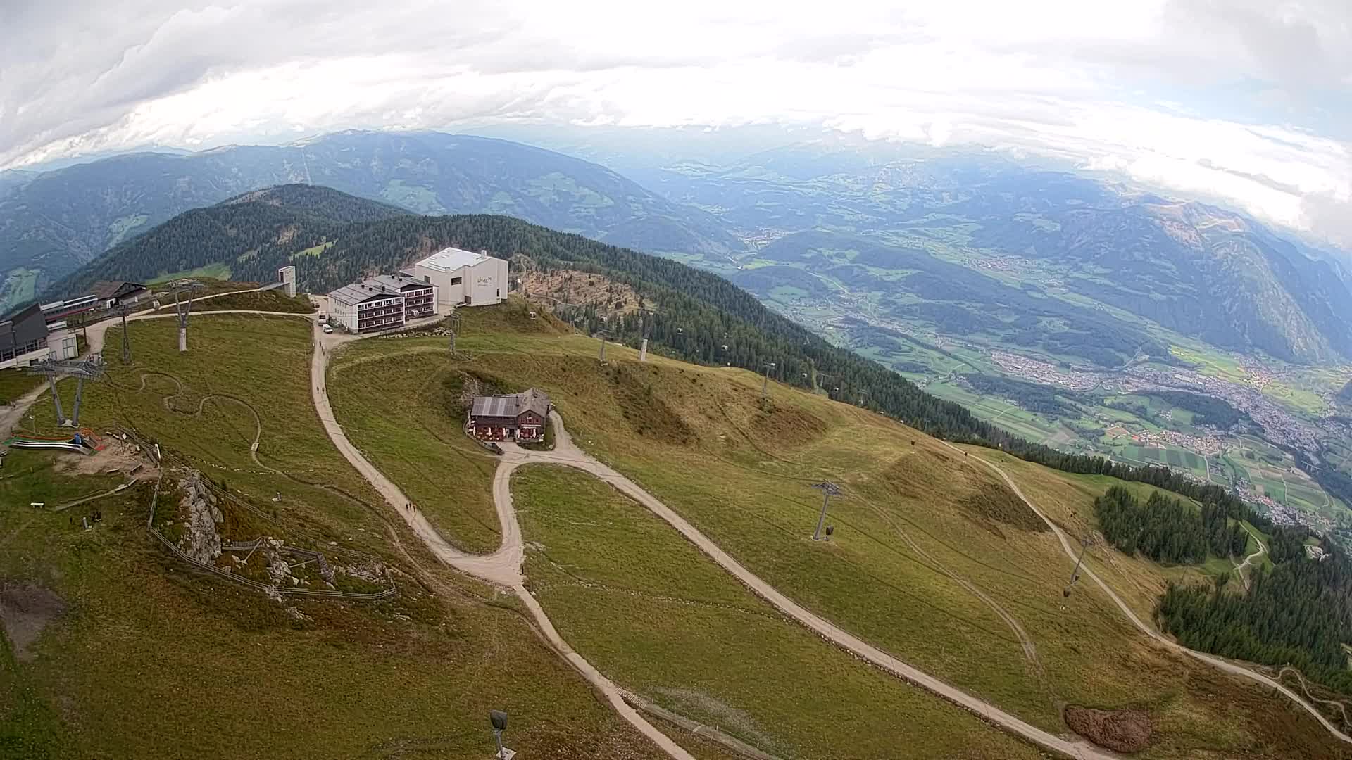 Skigebiet Kronplatz Gipfel | Blick auf Bruneck