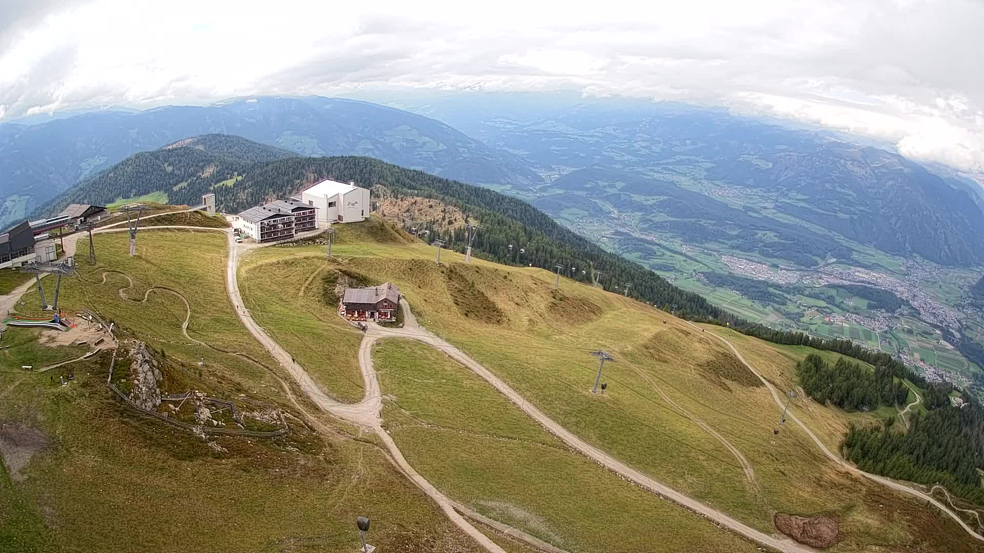 Station de ski Kronplatz sommet | vue sur Brunico