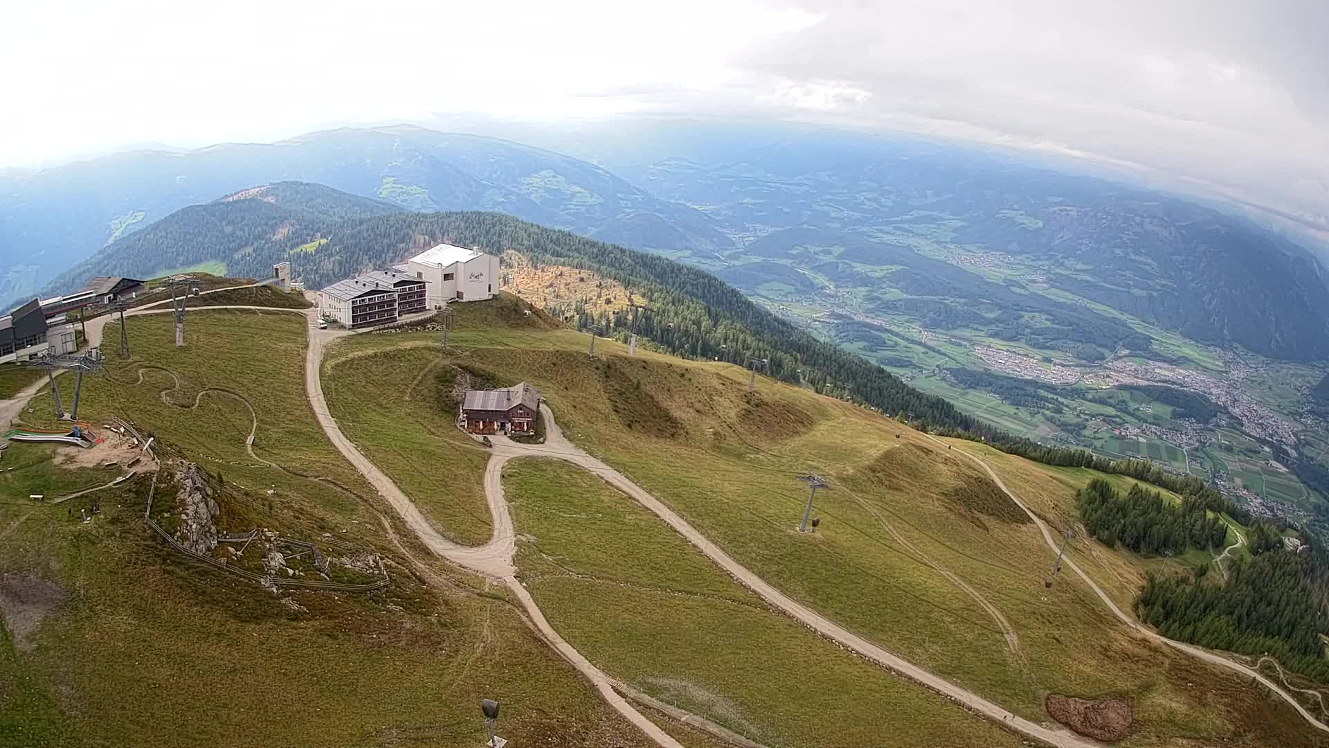 Station de ski Kronplatz sommet | vue sur Brunico