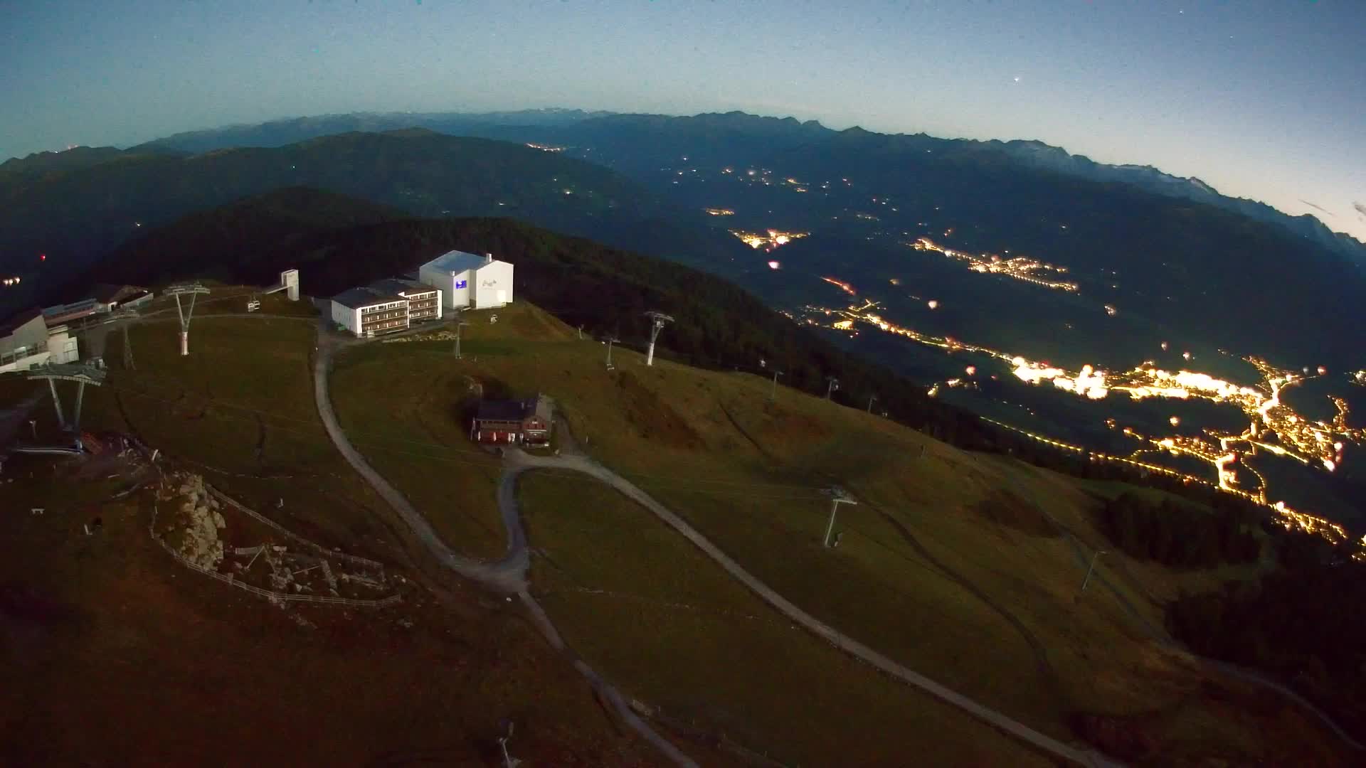 Stazione sciistica di Plan de Corones | vista su Brunico