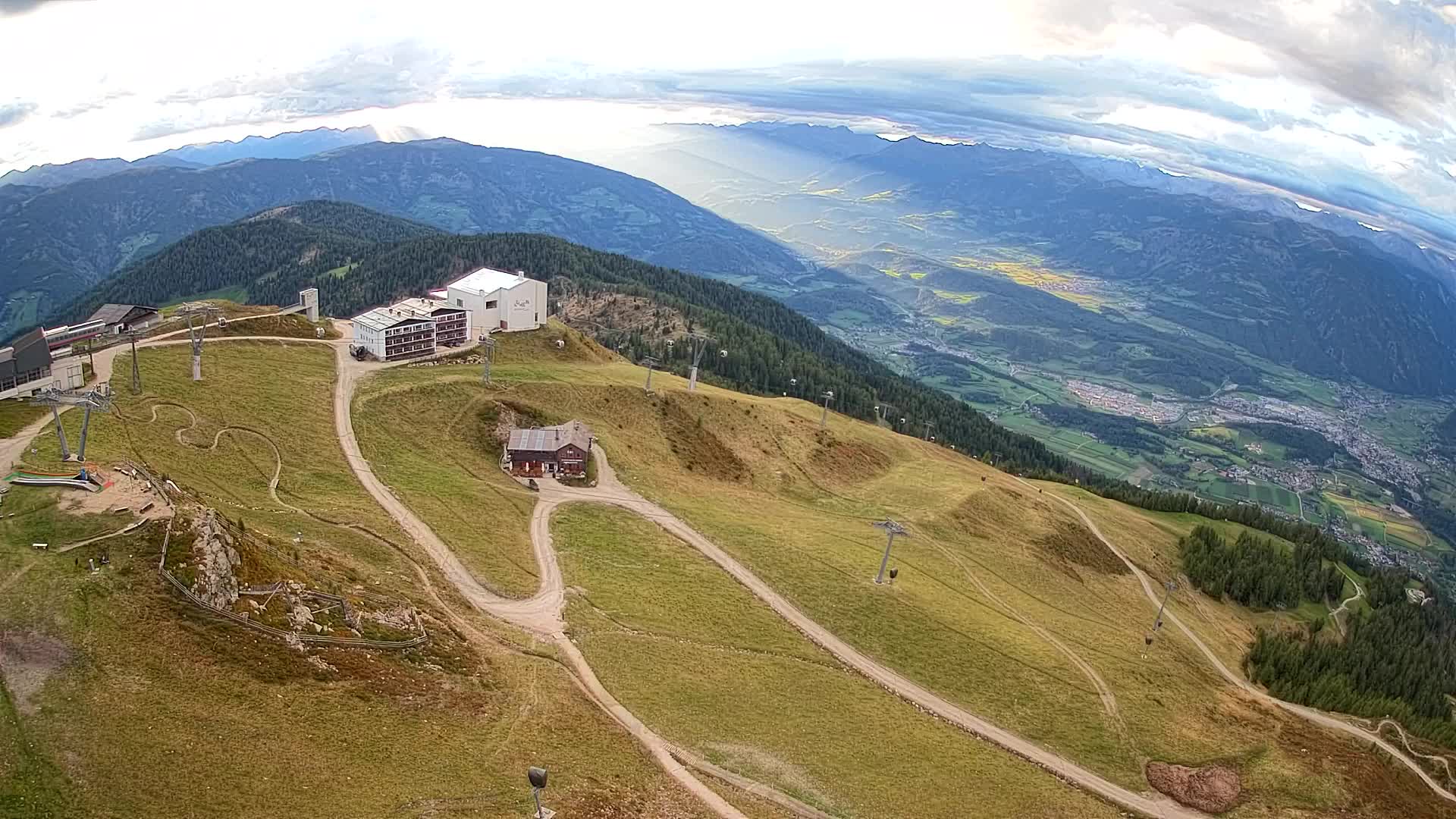 Station de ski Kronplatz sommet | vue sur Brunico