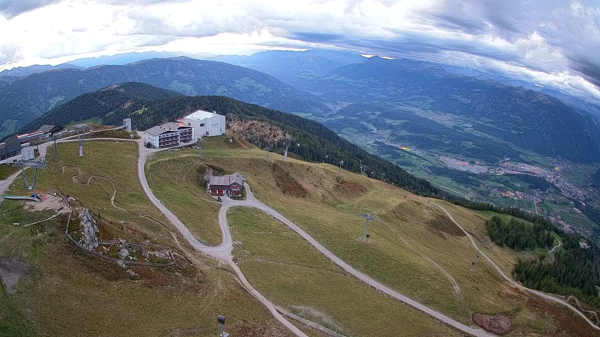 Station de ski Kronplatz sommet | vue sur Brunico