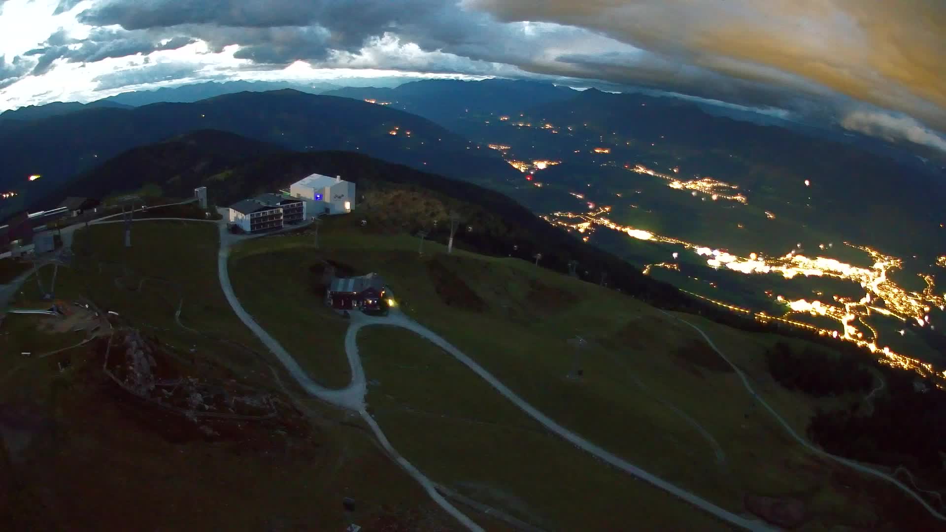 Station de ski Kronplatz sommet | vue sur Brunico