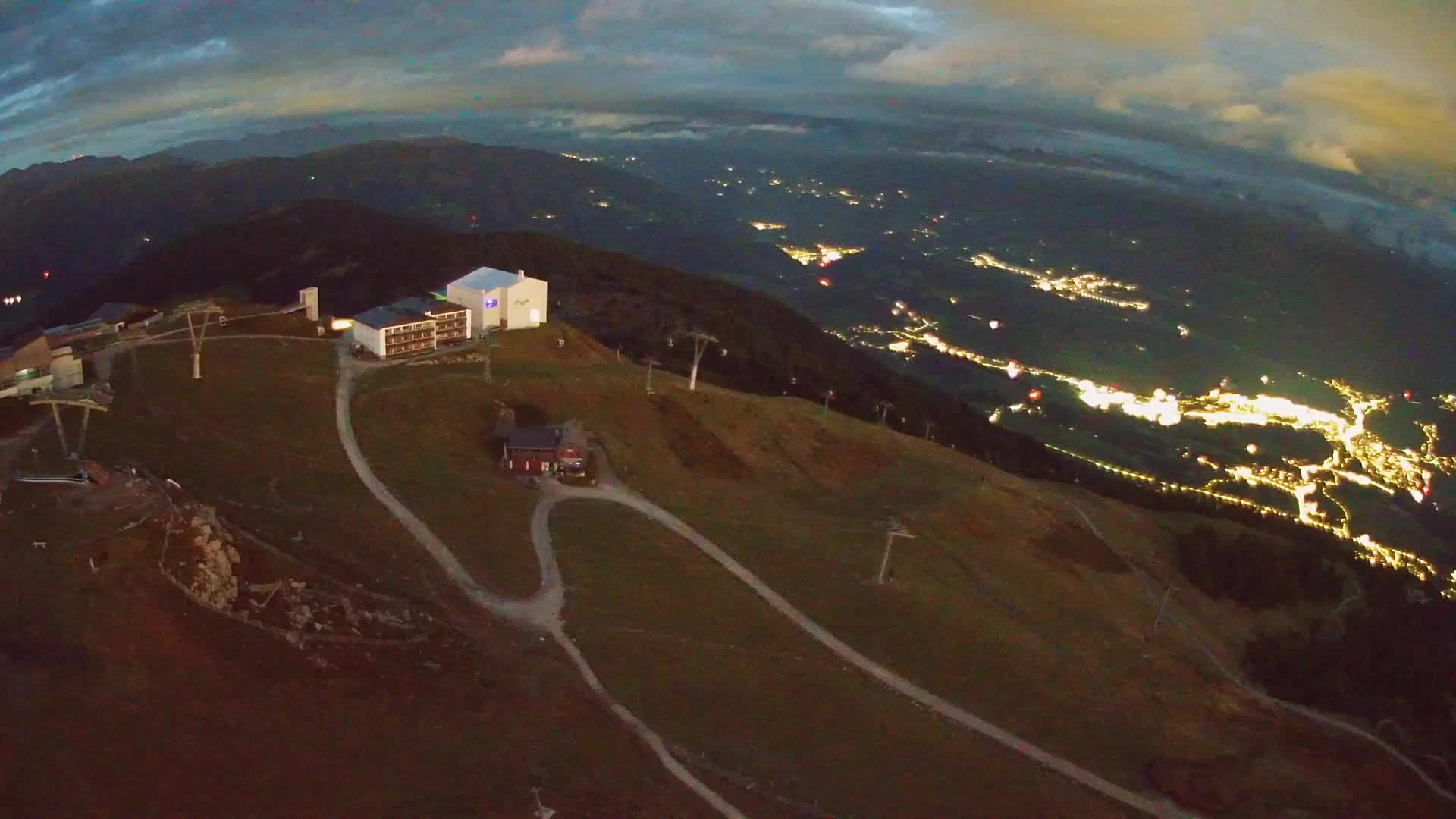 Skigebiet Kronplatz Gipfel | Blick auf Bruneck