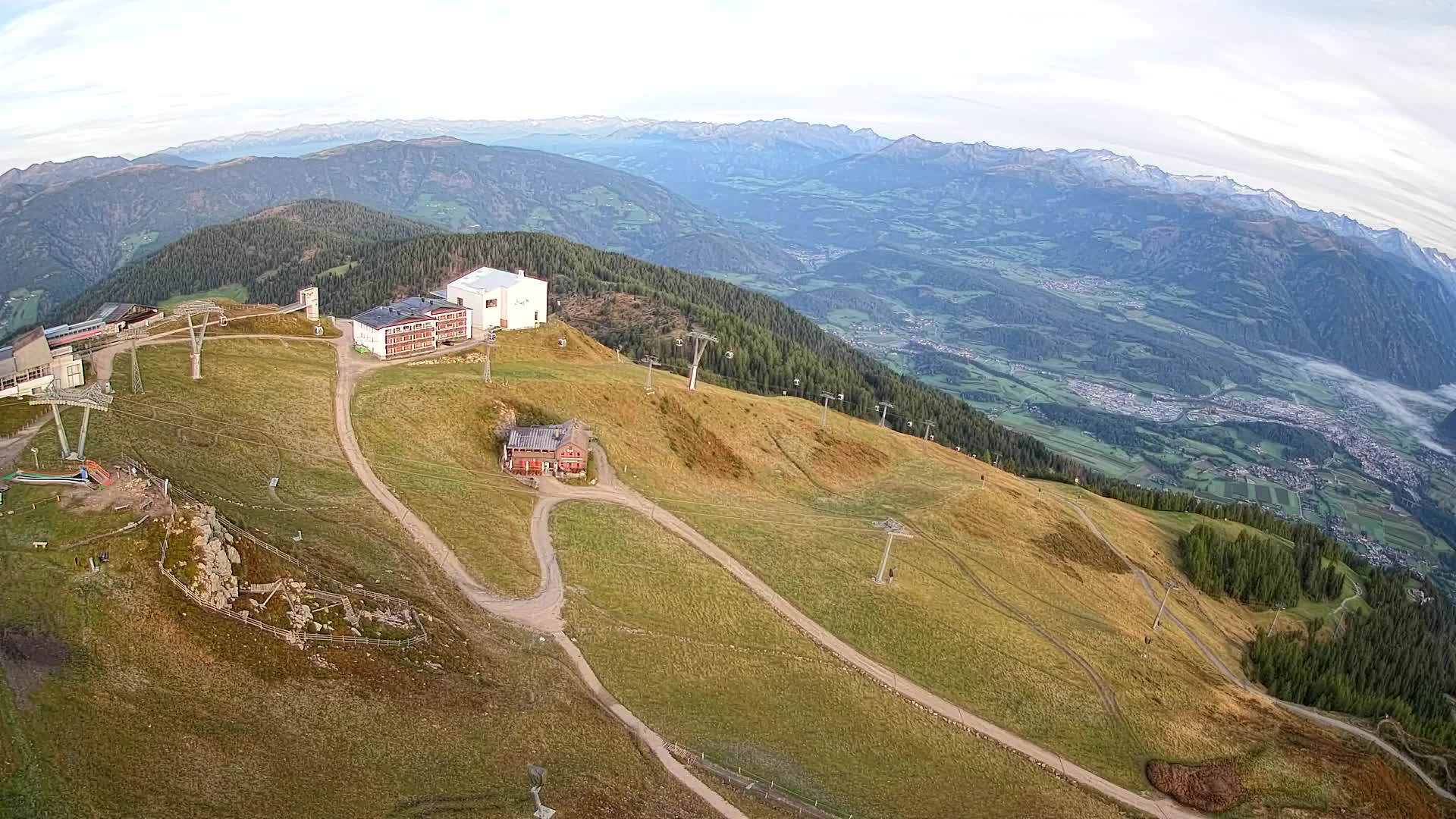 Skigebiet Kronplatz Gipfel | Blick auf Bruneck