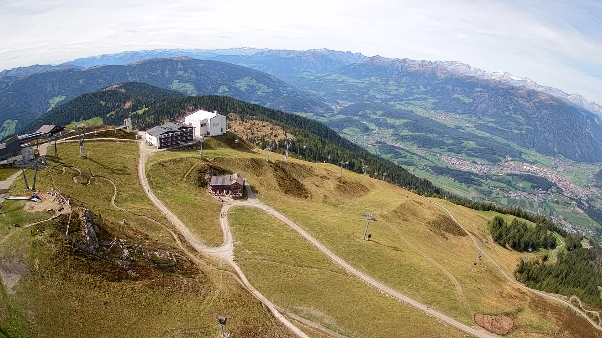Cima estación de esquí Kronplatz | vista hacia Brunico