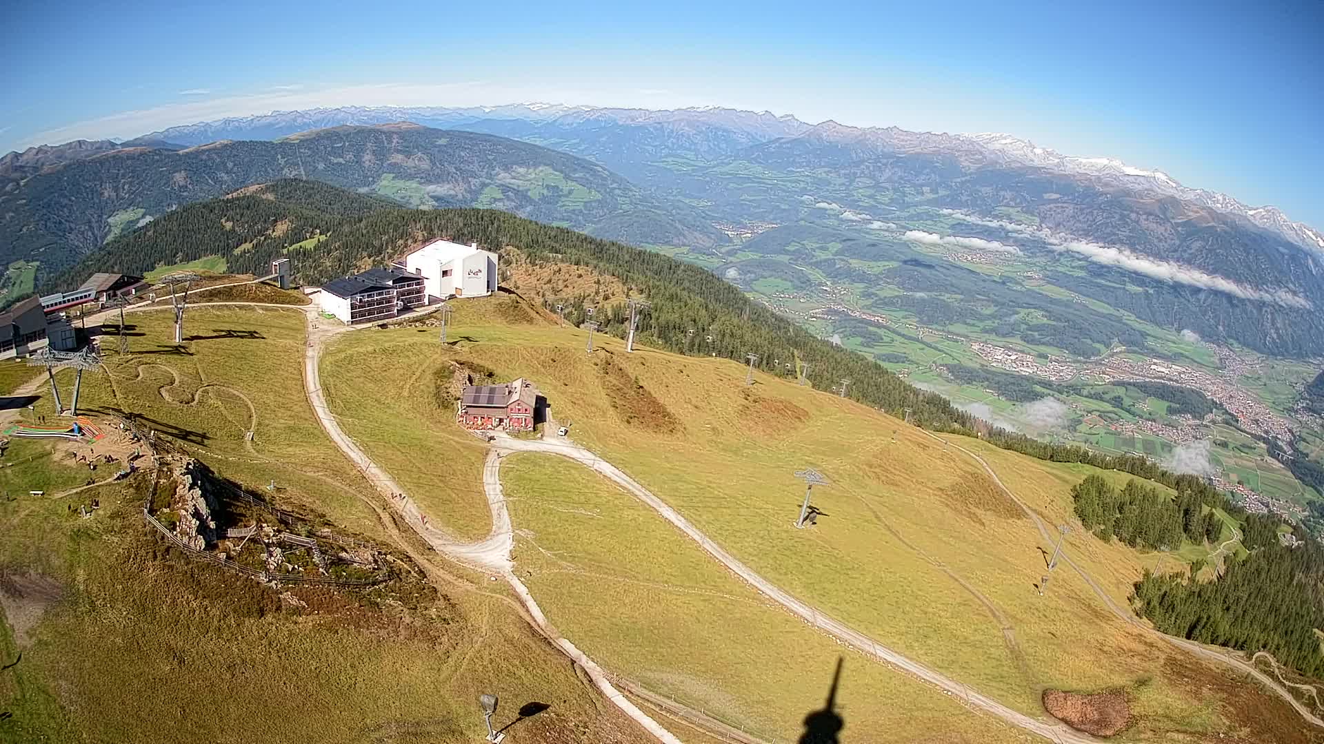 Cima estación de esquí Kronplatz | vista hacia Brunico