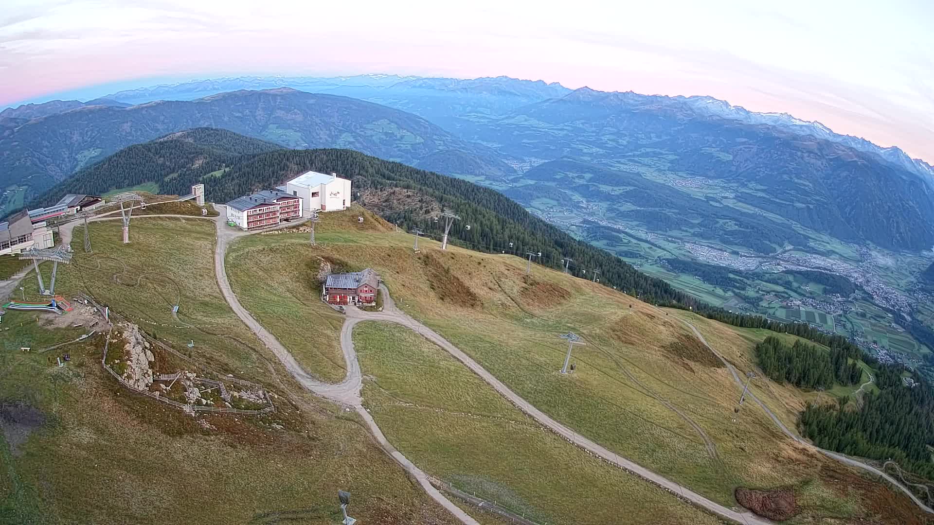 Skigebiet Kronplatz Gipfel | Blick auf Bruneck