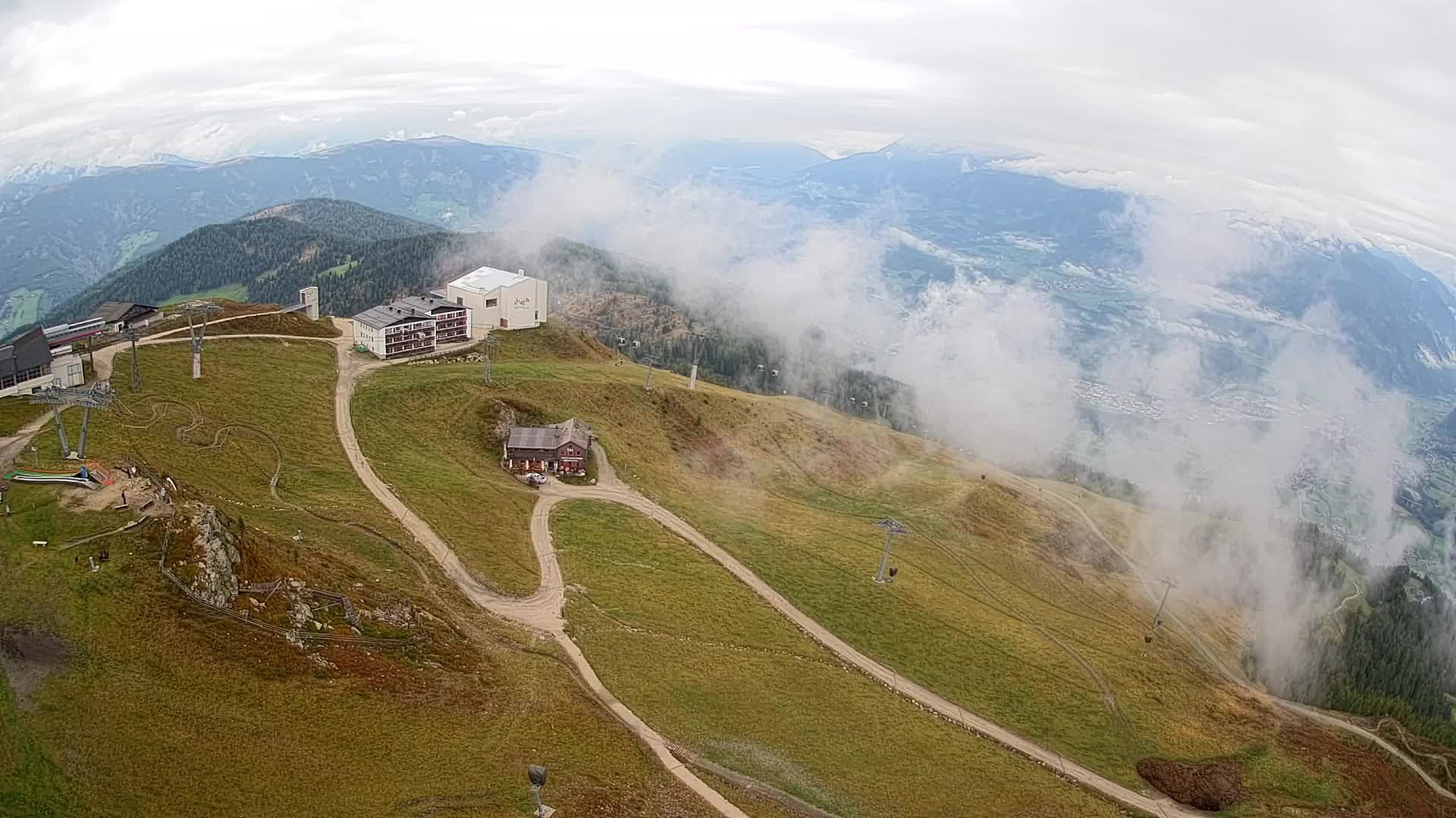 Station de ski Kronplatz sommet | vue sur Brunico