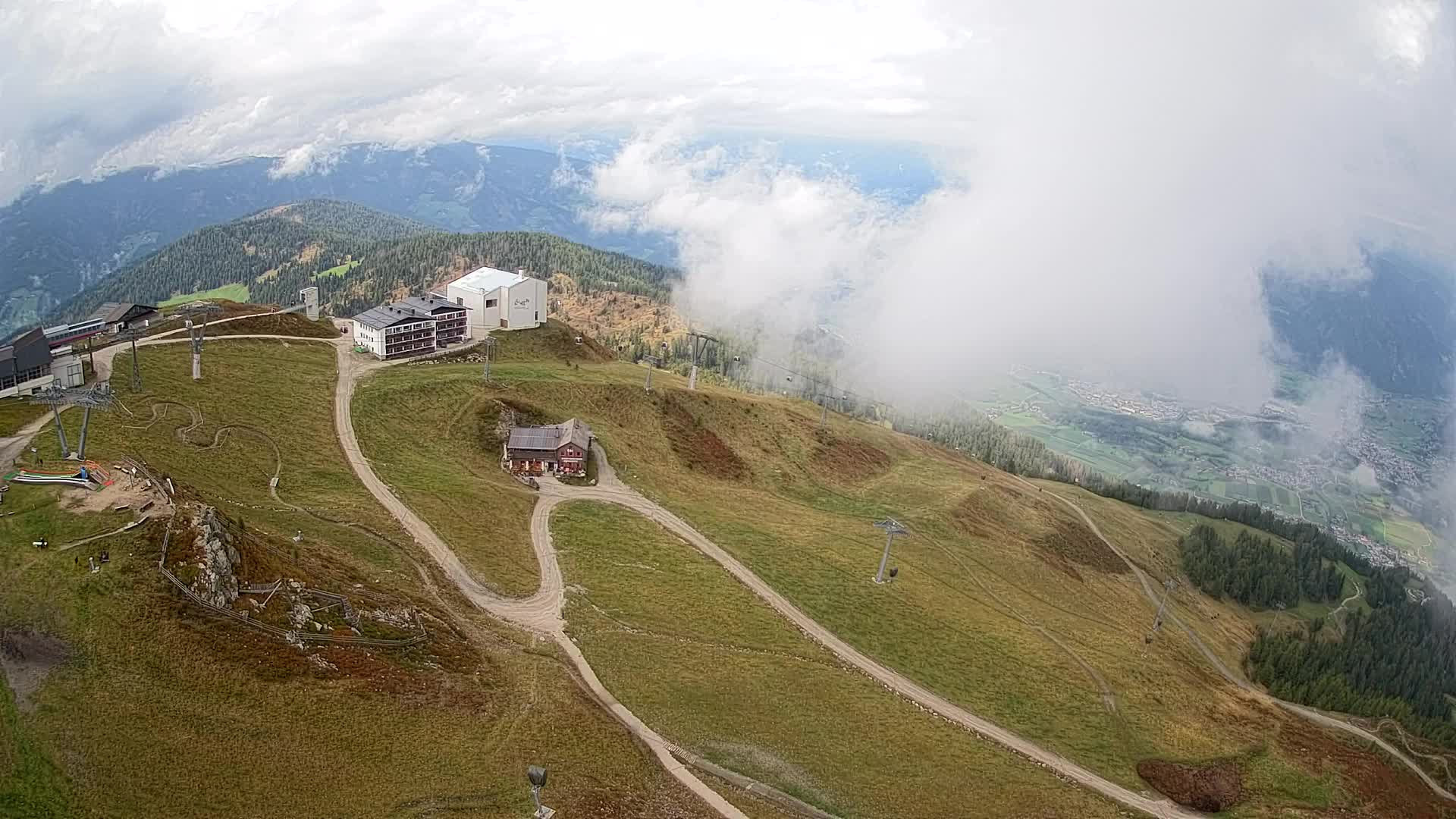 Skigebiet Kronplatz Gipfel | Blick auf Bruneck