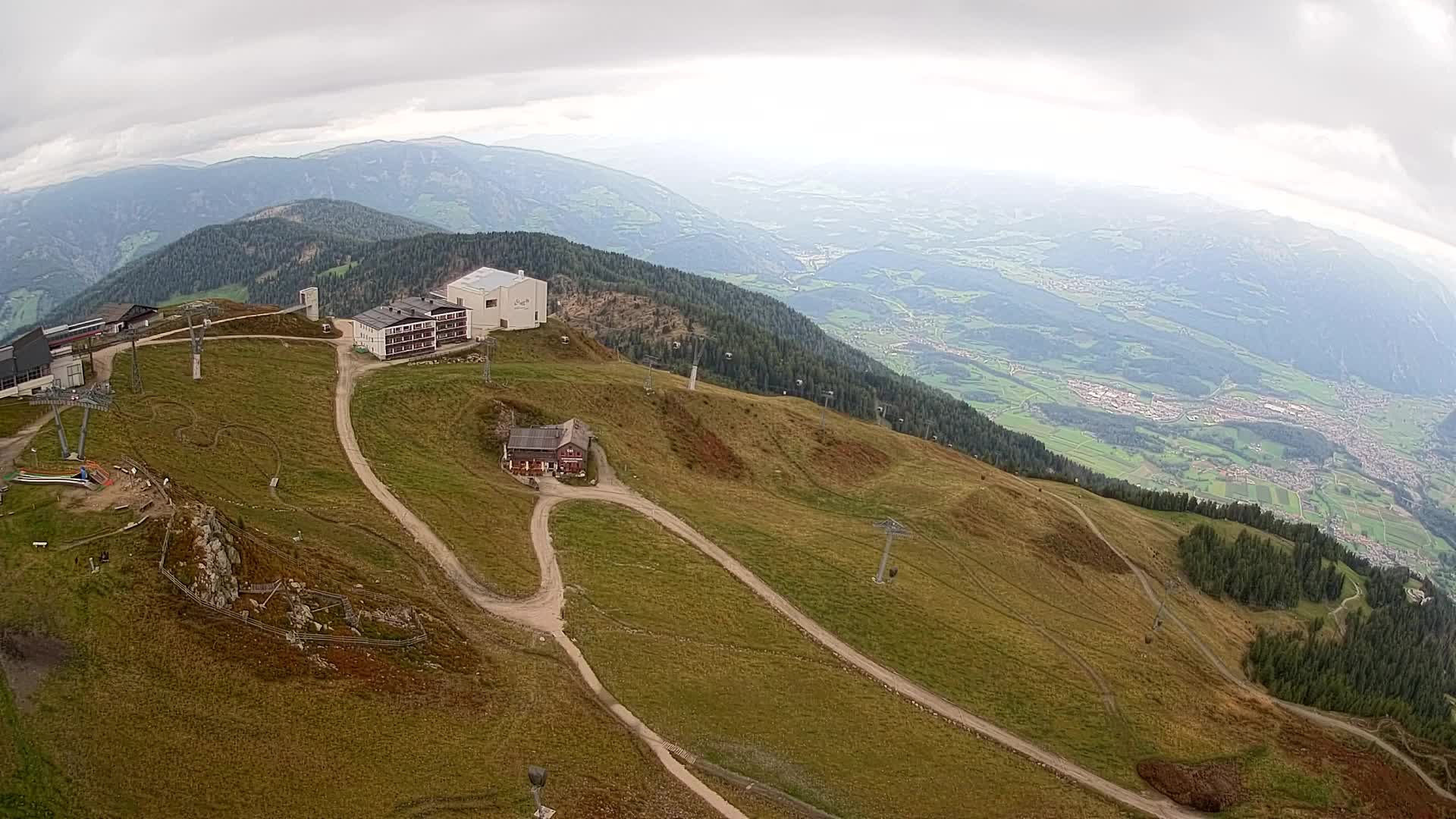 Station de ski Kronplatz sommet | vue sur Brunico