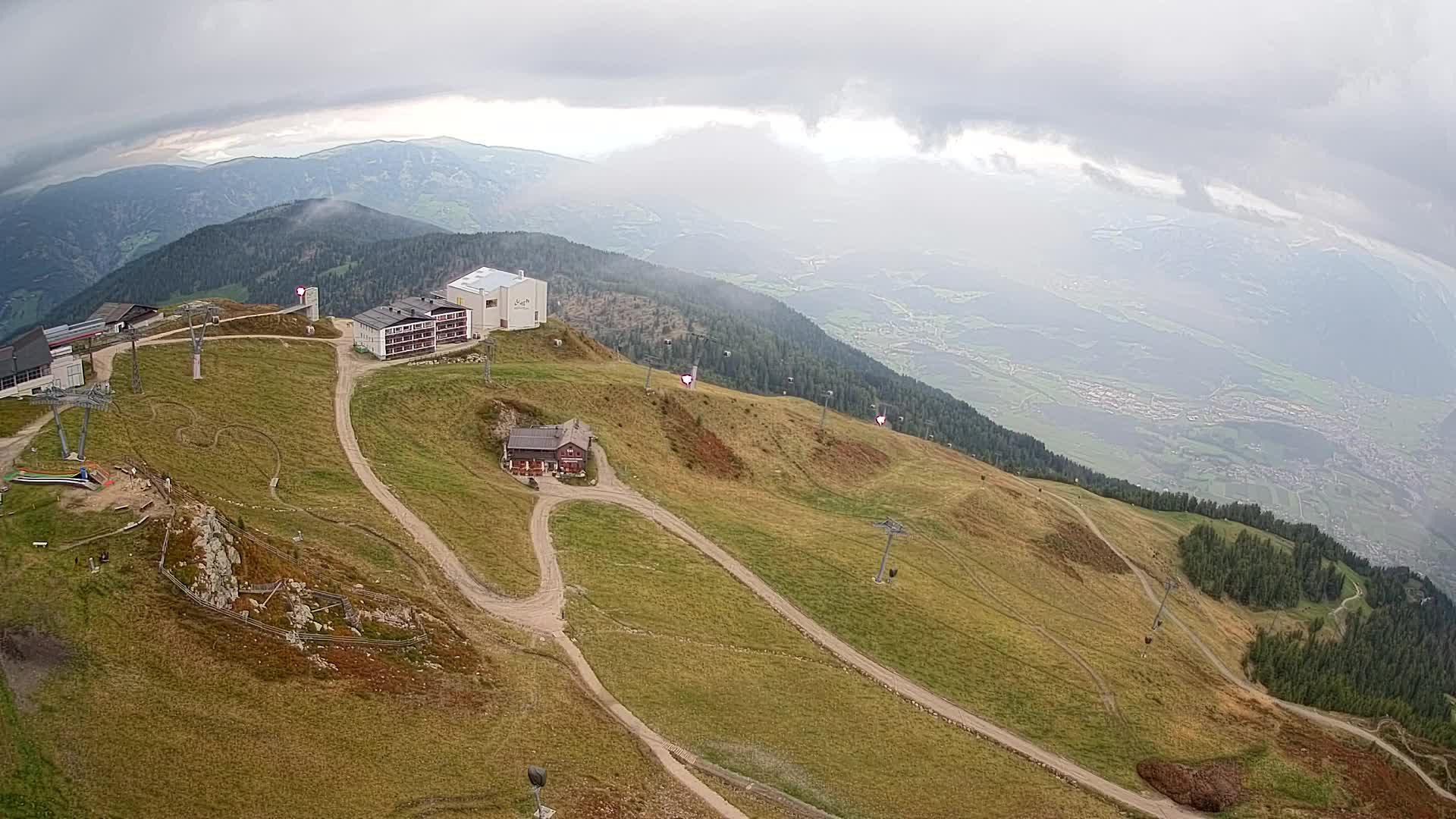 Skigebiet Kronplatz Gipfel | Blick auf Bruneck