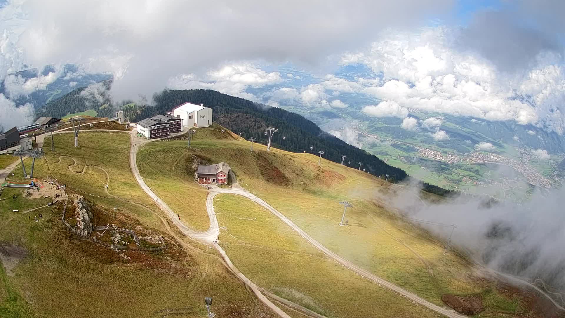 Stazione sciistica di Plan de Corones | vista su Brunico