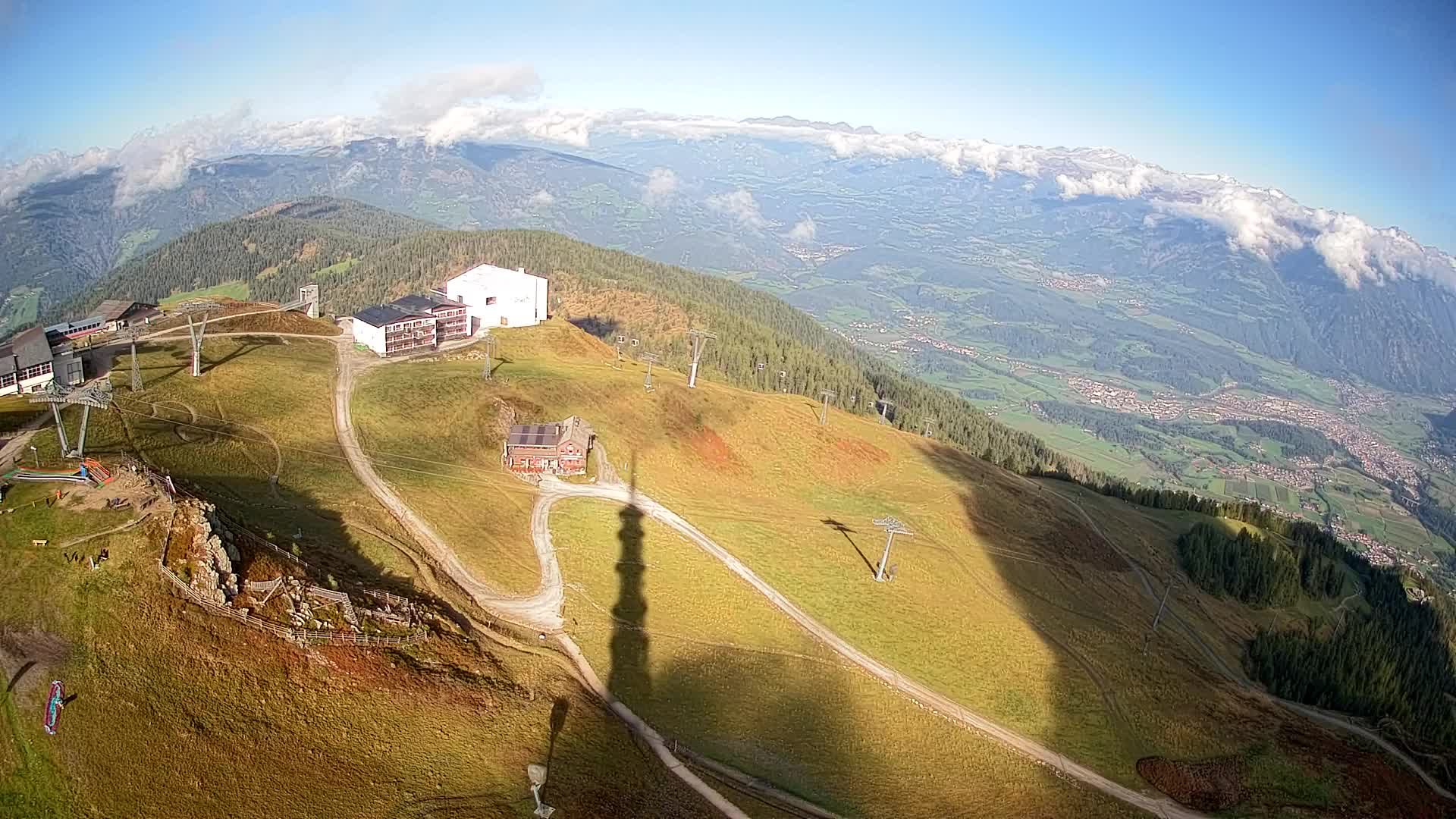Cima estación de esquí Kronplatz | vista hacia Brunico