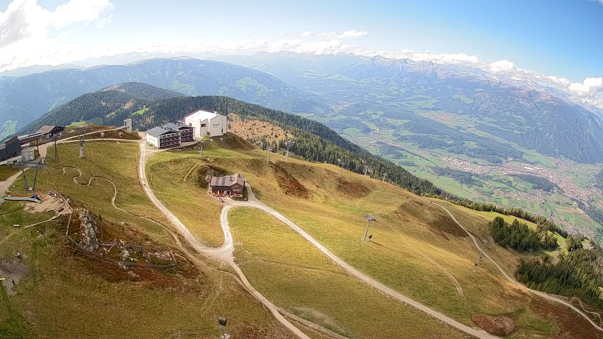 Cima estación de esquí Kronplatz | vista hacia Brunico