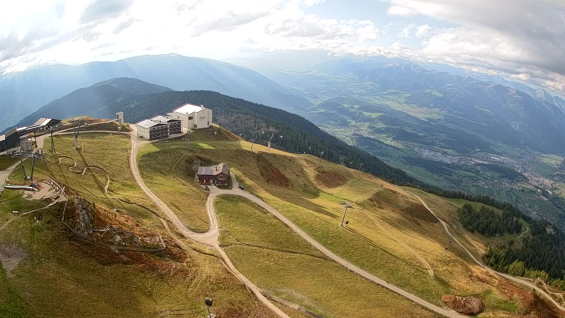 Stazione sciistica di Plan de Corones | vista su Brunico