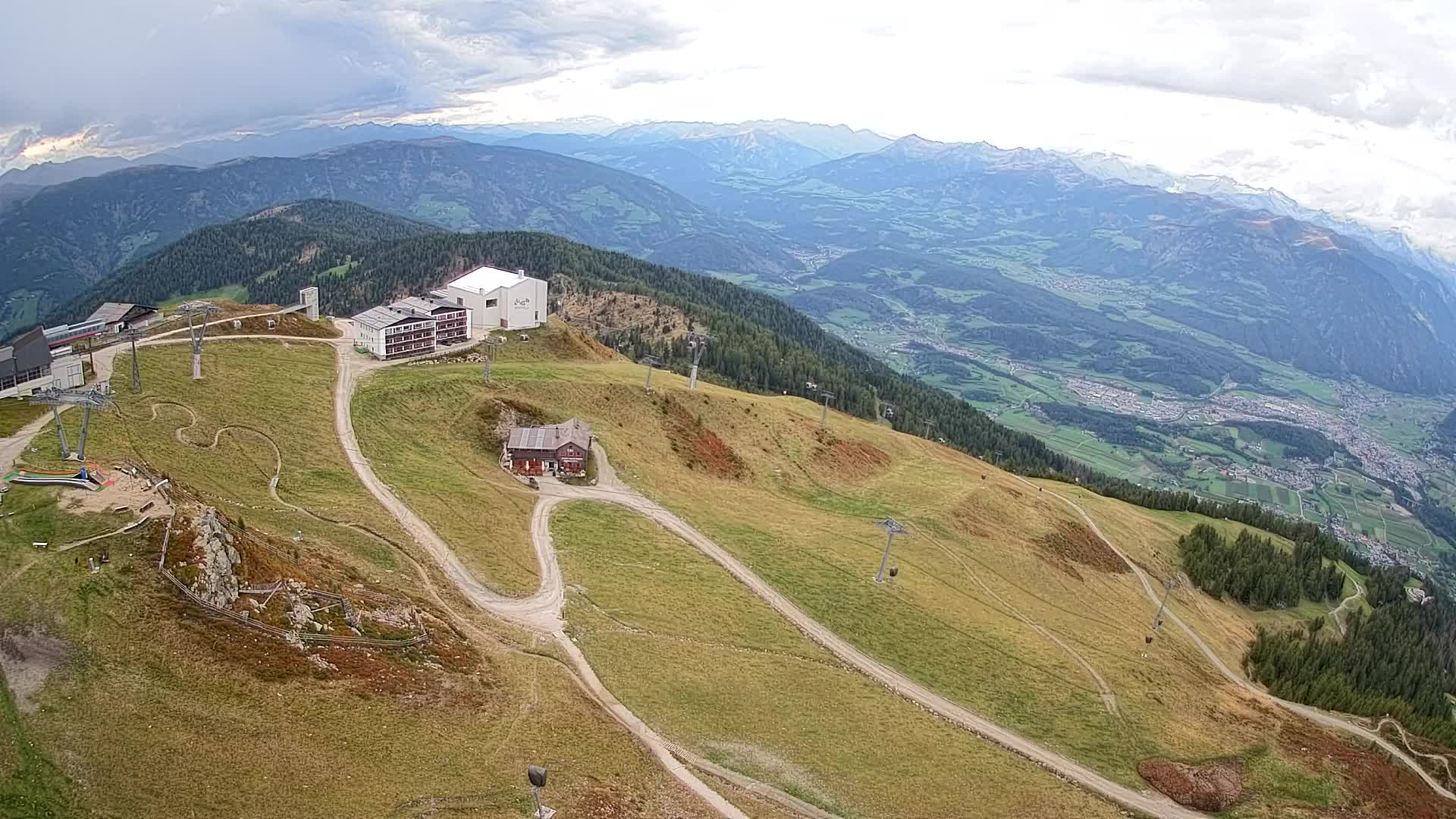 Skigebiet Kronplatz Gipfel | Blick auf Bruneck