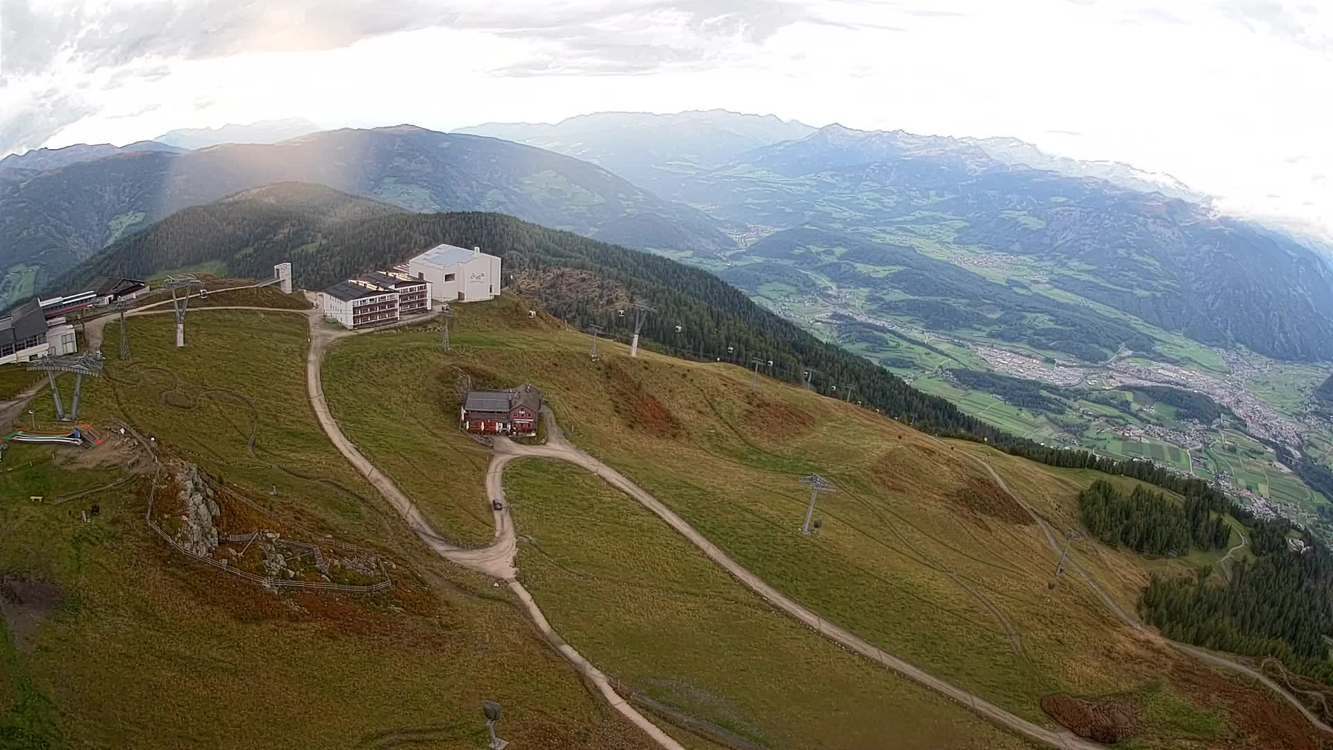 Skigebiet Kronplatz Gipfel | Blick auf Bruneck