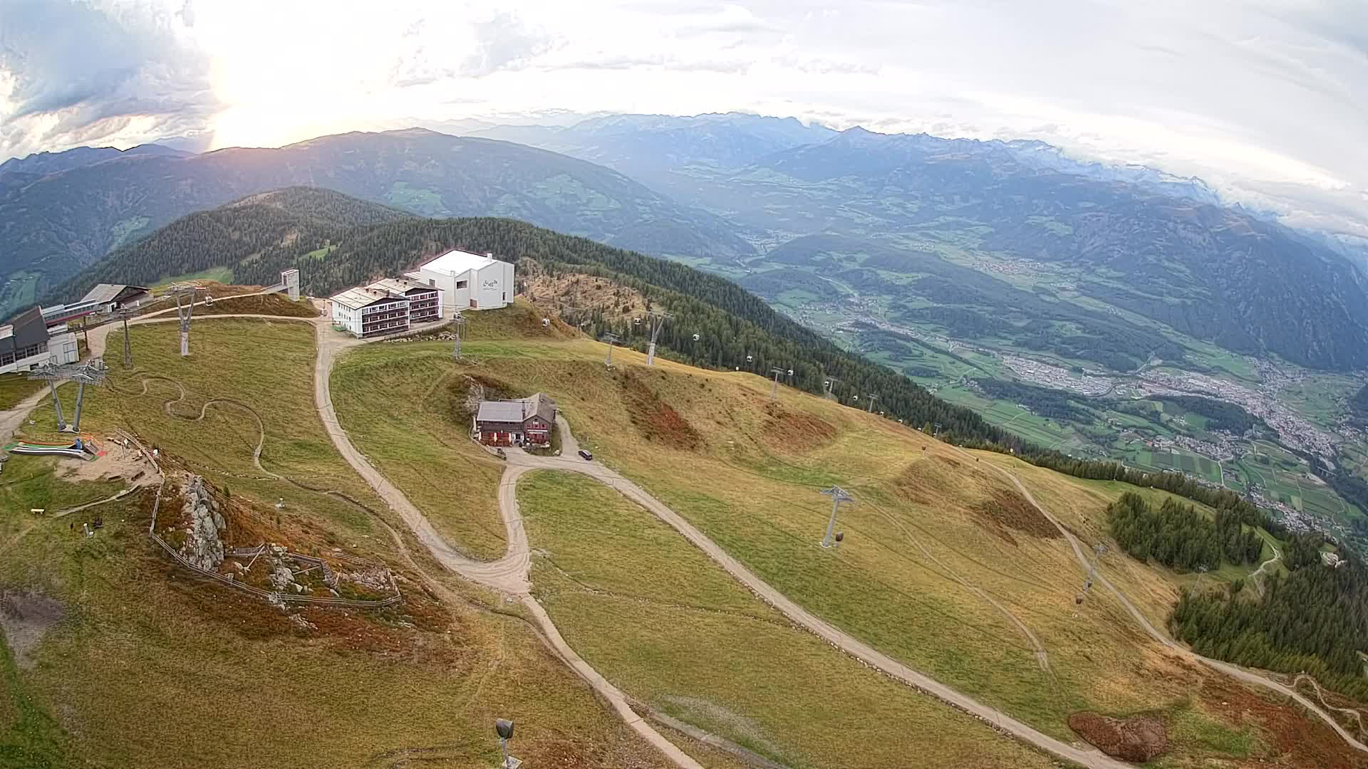 Skigebiet Kronplatz Gipfel | Blick auf Bruneck