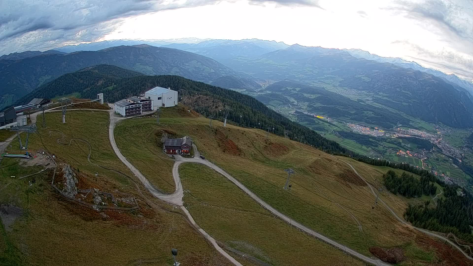 Station de ski Kronplatz sommet | vue sur Brunico