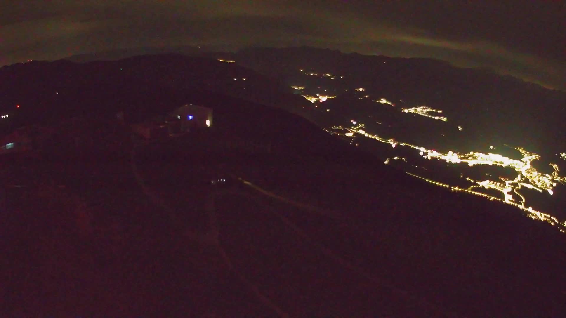 Cima estación de esquí Kronplatz | vista hacia Brunico