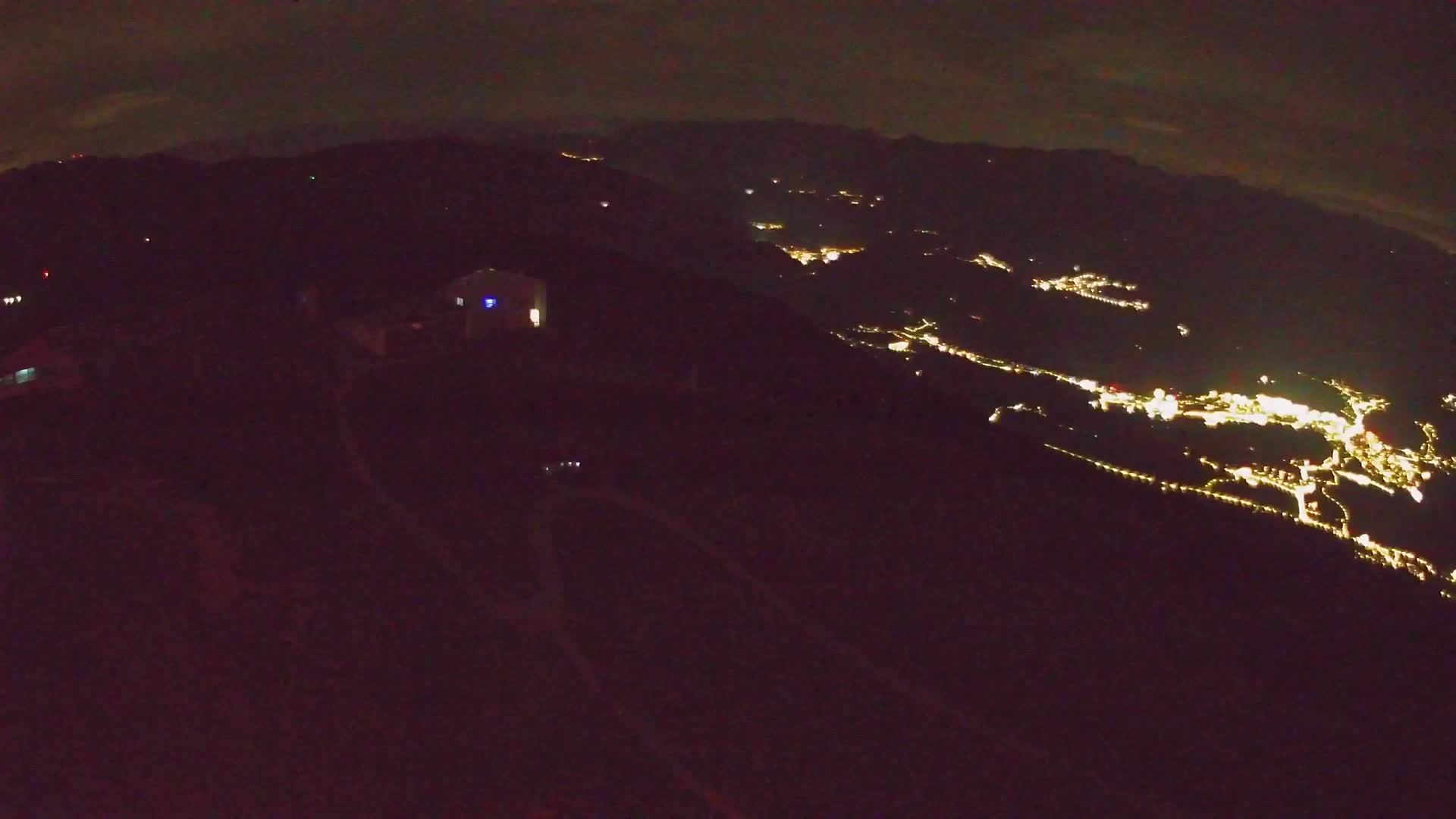 Cima estación de esquí Kronplatz | vista hacia Brunico