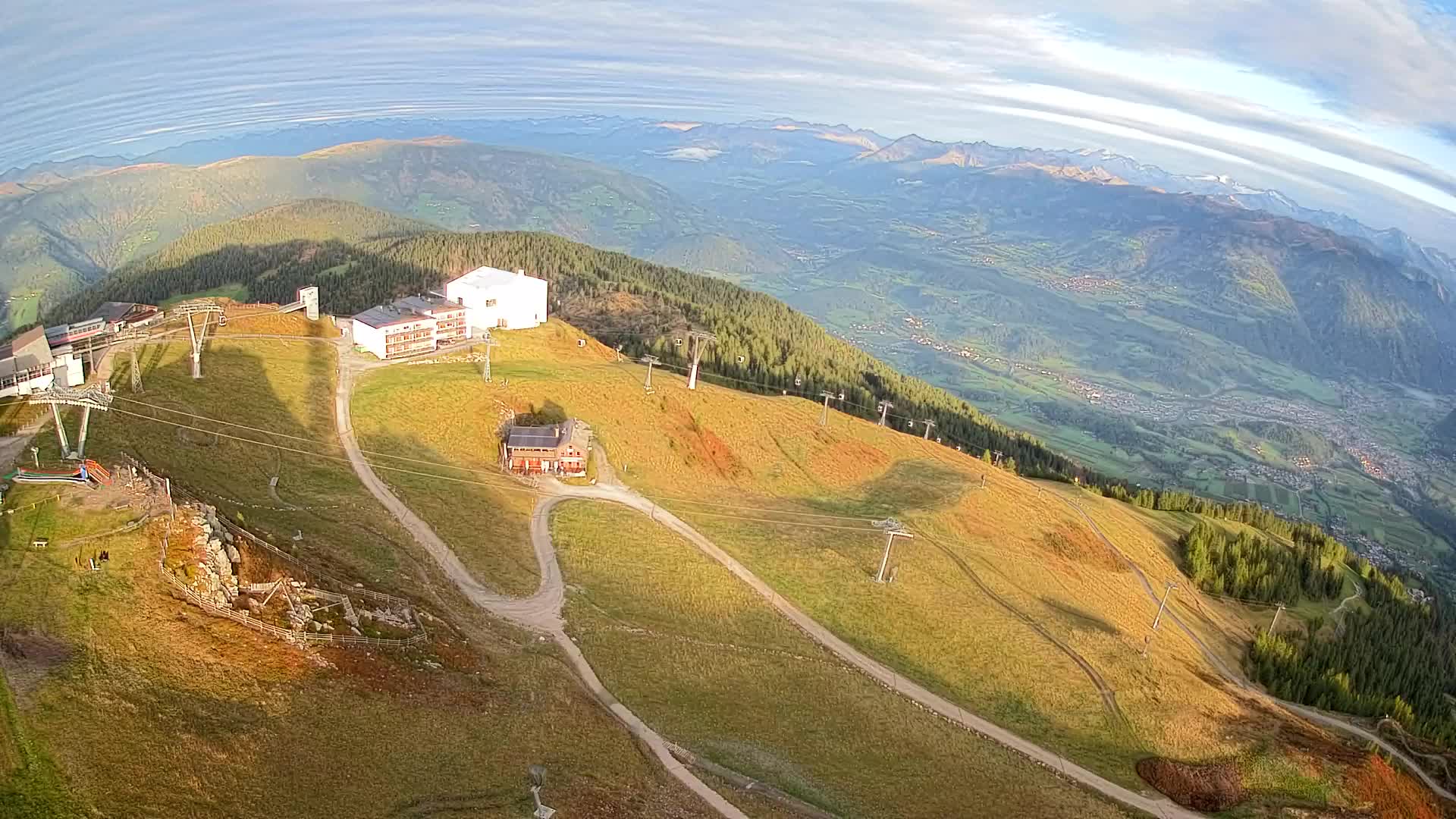 Skigebiet Kronplatz Gipfel | Blick auf Bruneck