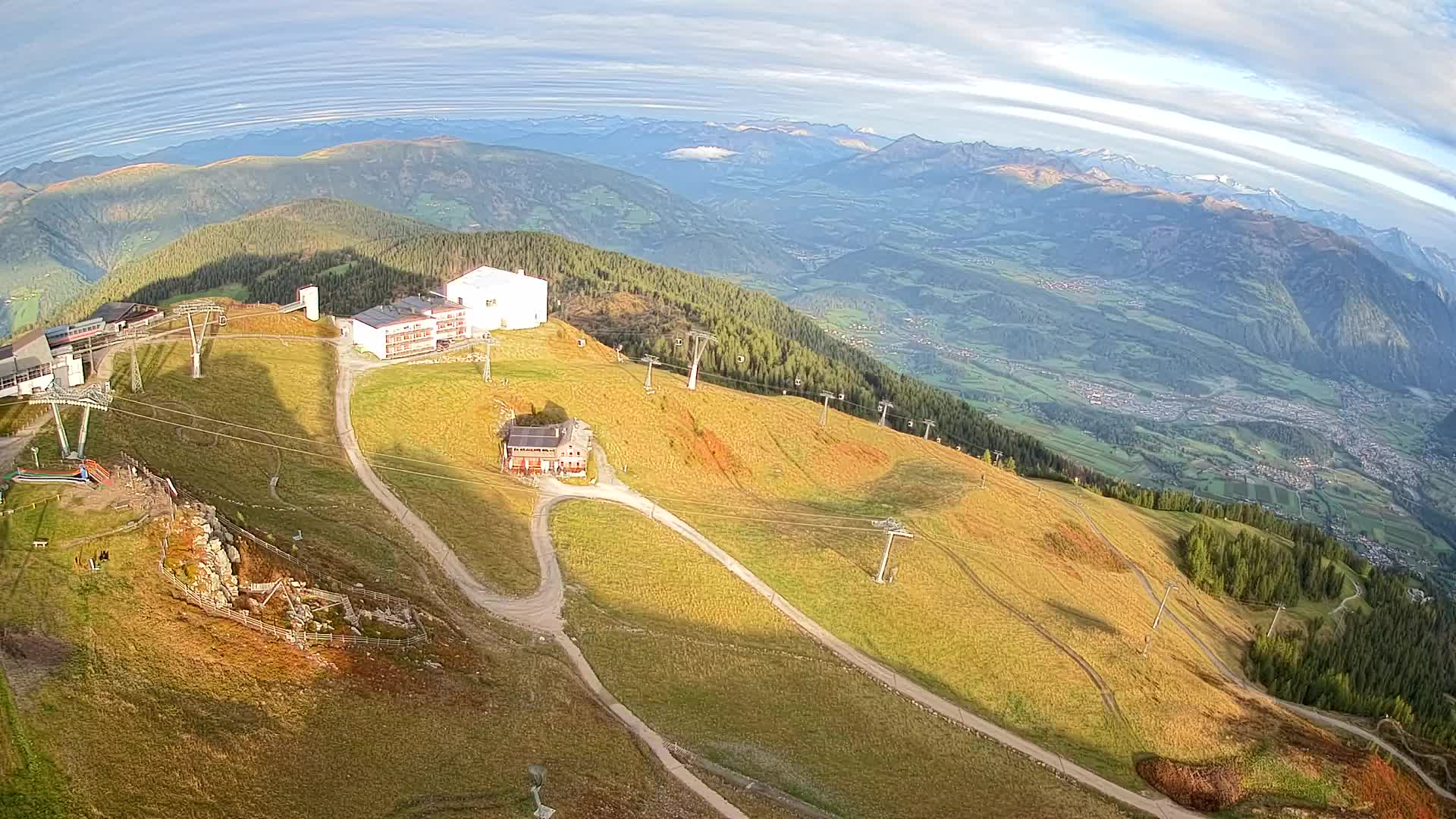 Station de ski Kronplatz sommet | vue sur Brunico