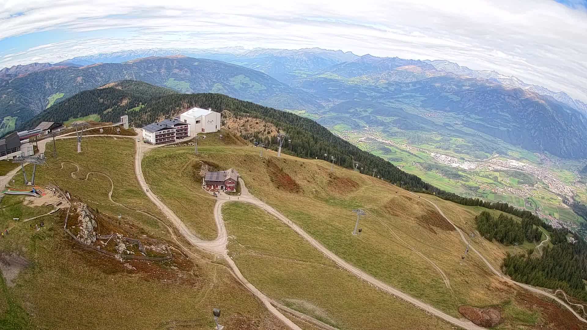 Skigebiet Kronplatz Gipfel | Blick auf Bruneck