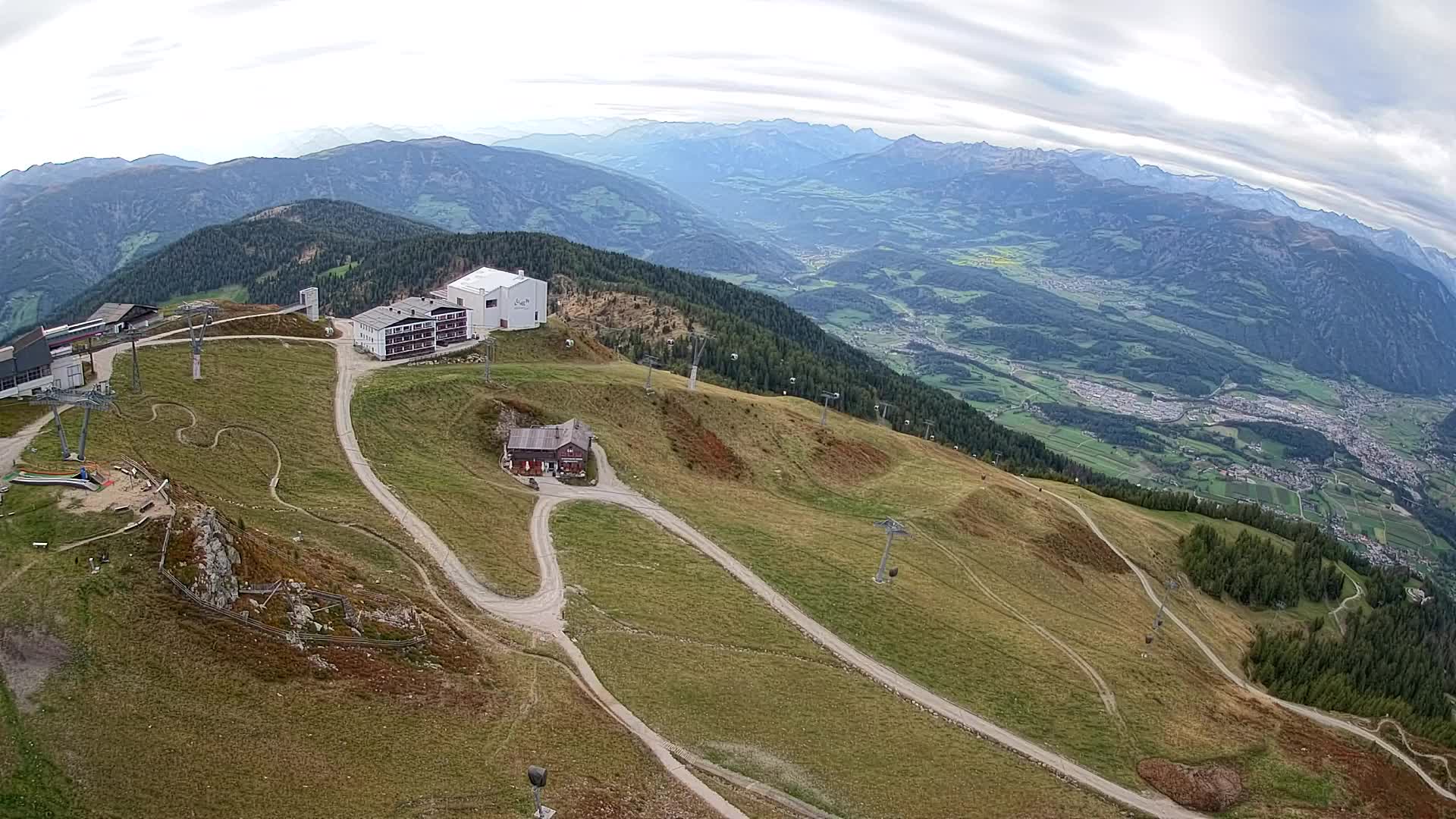 Station de ski Kronplatz sommet | vue sur Brunico