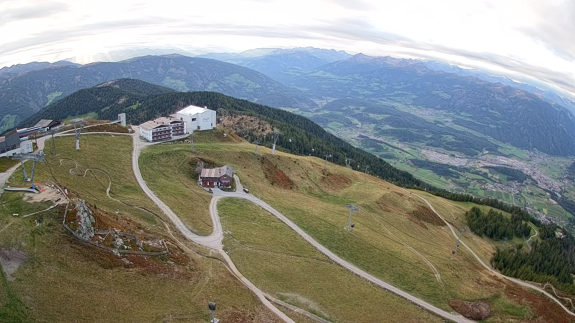Skigebiet Kronplatz Gipfel | Blick auf Bruneck