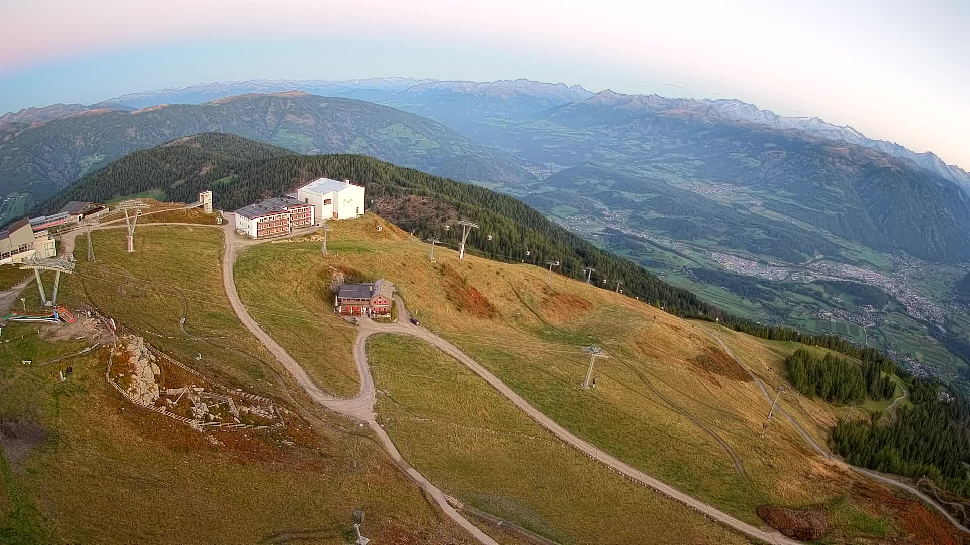 Skigebiet Kronplatz Gipfel | Blick auf Bruneck