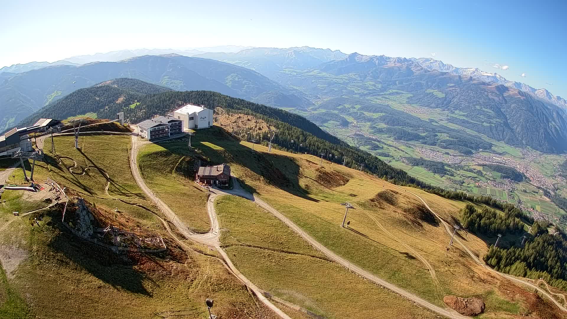 Cima estación de esquí Kronplatz | vista hacia Brunico