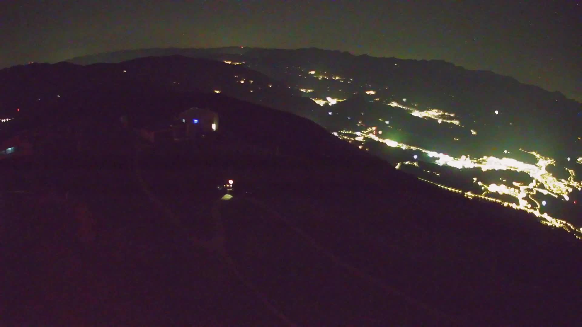 Cima estación de esquí Kronplatz | vista hacia Brunico