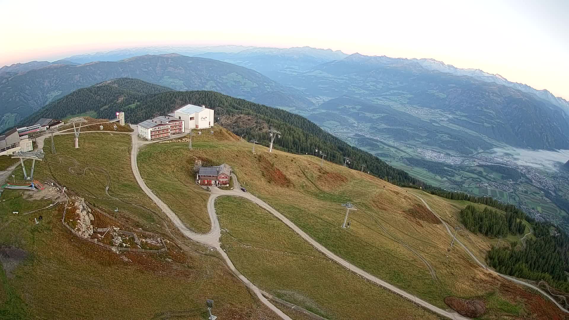 Skigebiet Kronplatz Gipfel | Blick auf Bruneck