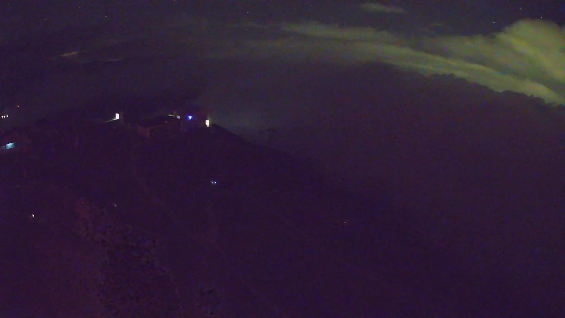 Cima estación de esquí Kronplatz | vista hacia Brunico