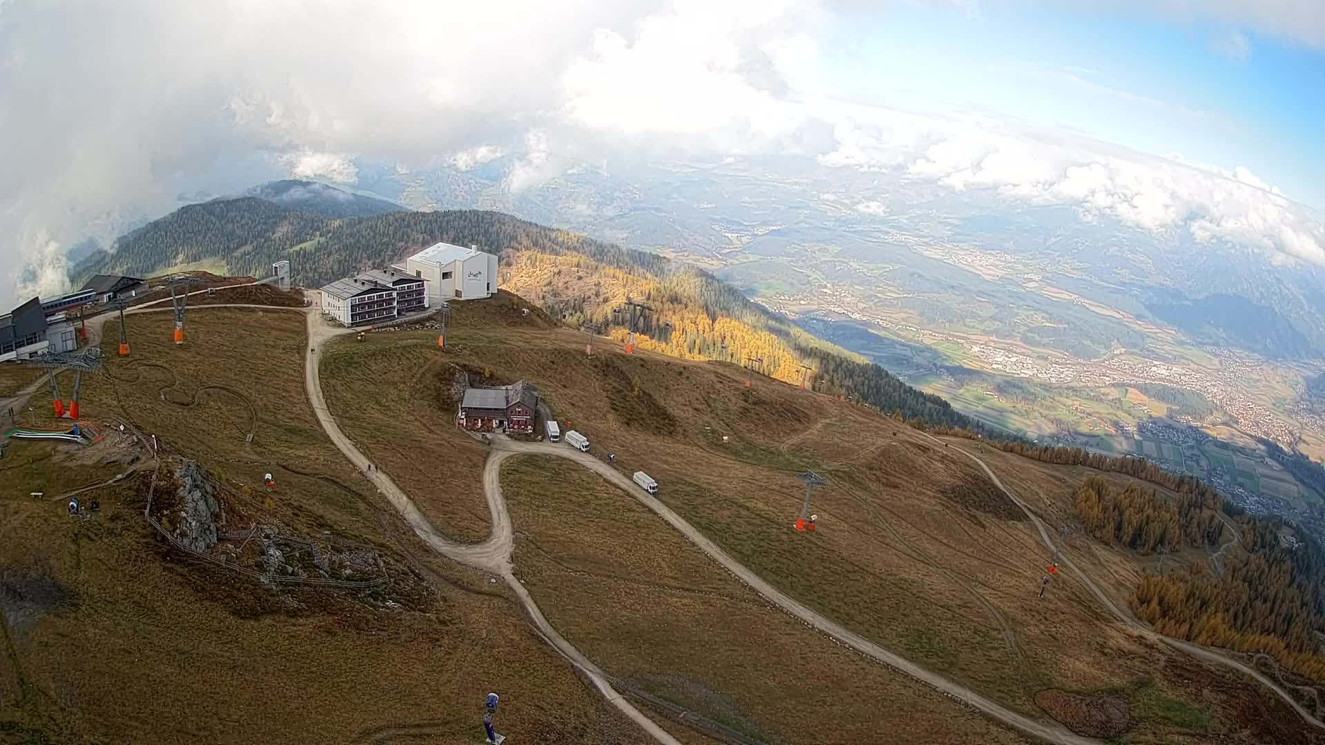 Stazione sciistica di Plan de Corones | vista su Brunico