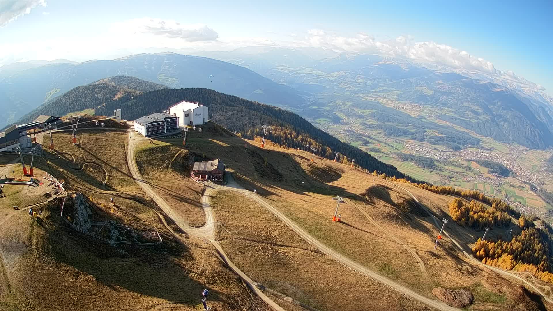 Cima estación de esquí Kronplatz | vista hacia Brunico