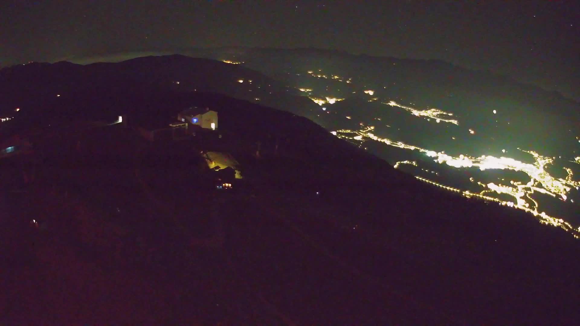 Cima estación de esquí Kronplatz | vista hacia Brunico