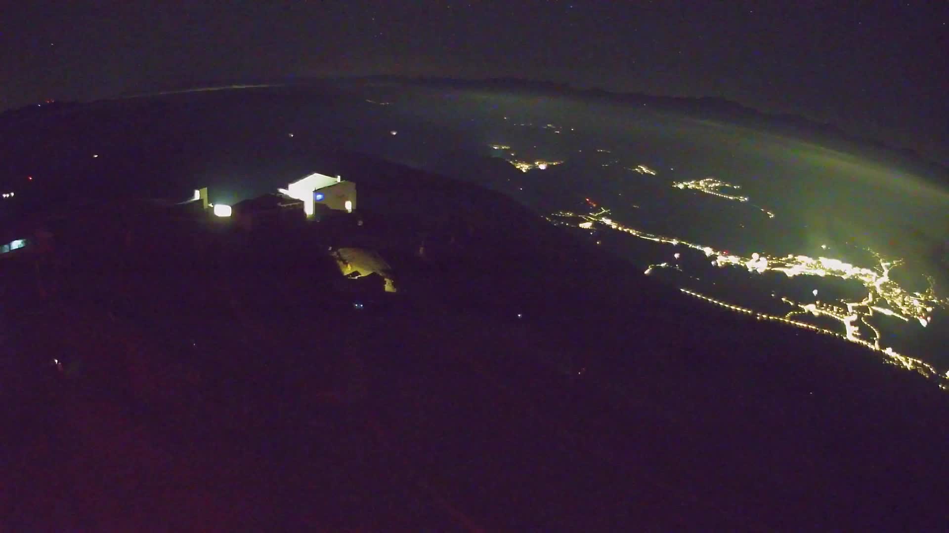 Cima estación de esquí Kronplatz | vista hacia Brunico