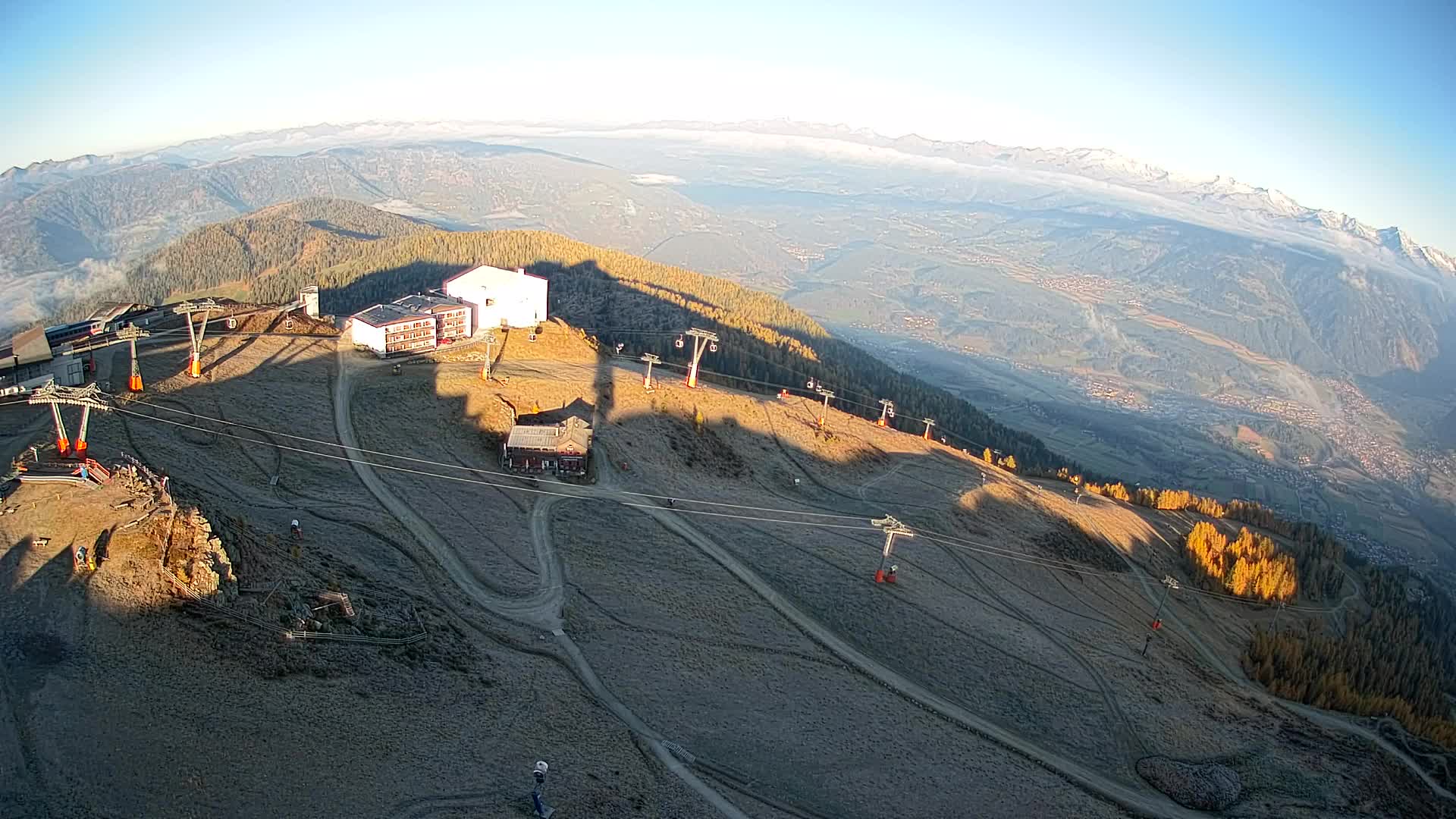 Cima estación de esquí Kronplatz | vista hacia Brunico